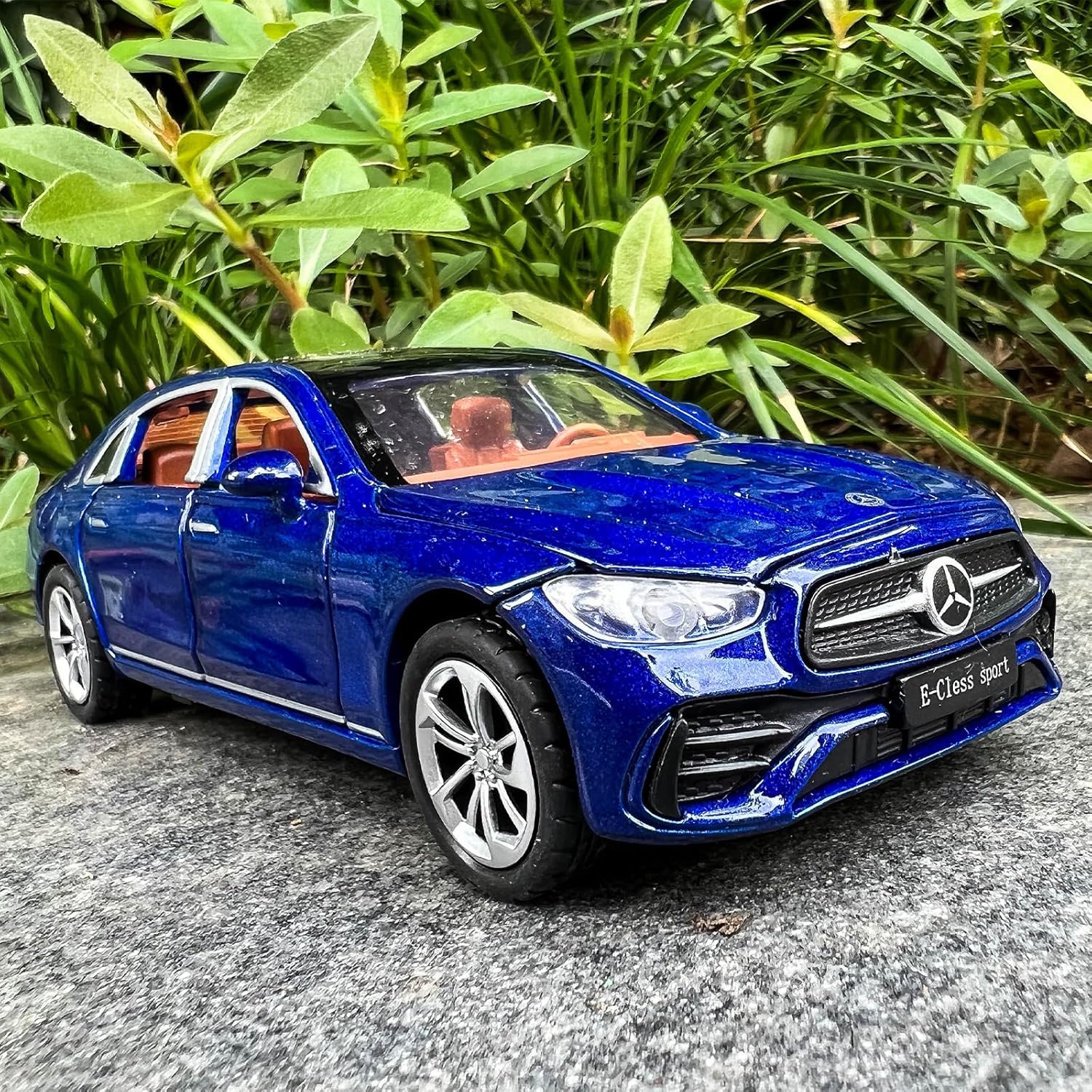 BDTCTK 132 compatible con el modelo Benz E300l modelo, auto de juguete coleccionable de aleación de zinc fundido a presión con sonido y luz para