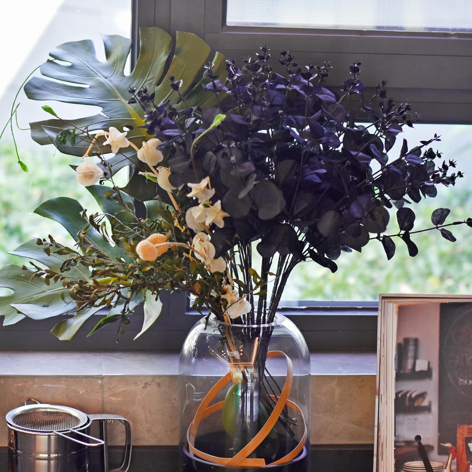 3 paquetes de tallos artificiales de eucalipto negro, 48 ramas de hojas de eucalipto, ramo de ramas para arreglos florales, flores de seda negra