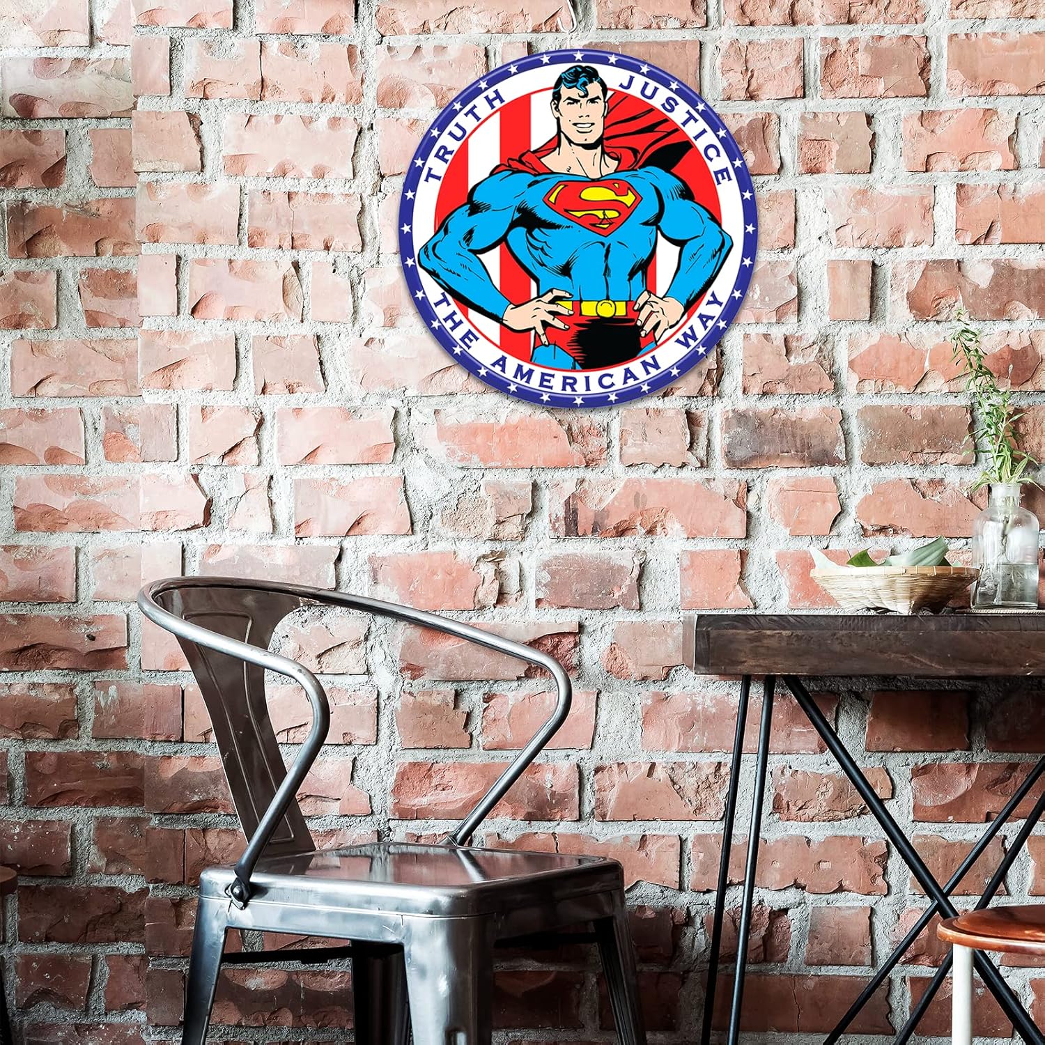 Desperate Enterprises Superman American Way – Letrero de aluminio con borde en relieve, decoración nostálgica de pared de metal vintage, fabricado