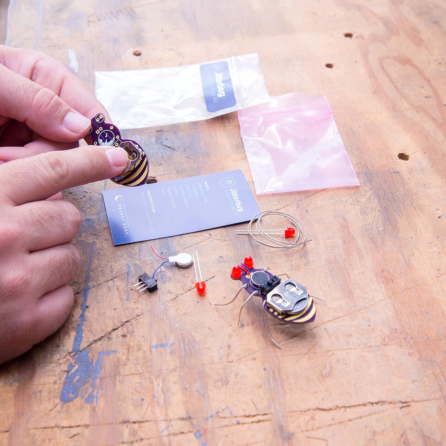 Jitterbug Kit de soldadura  Proyectos electrónicos de bricolaje para principiantes  Proyecto de ciencia de práctica STEM  Placas de circuito de