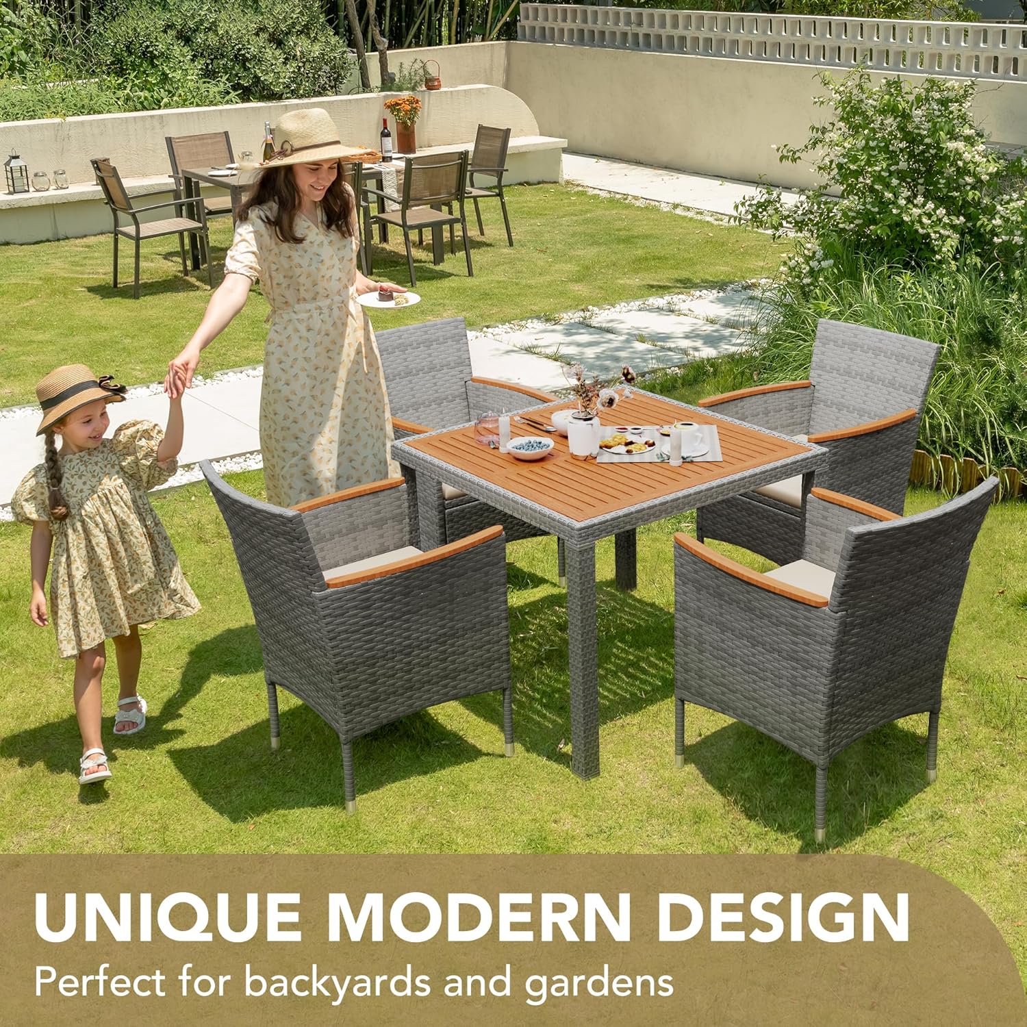 Devoko Juego de 5 muebles, conversación de patio con parte superior de madera de acacia, mesa de comedor al aire libre de ratán y sillas para patio