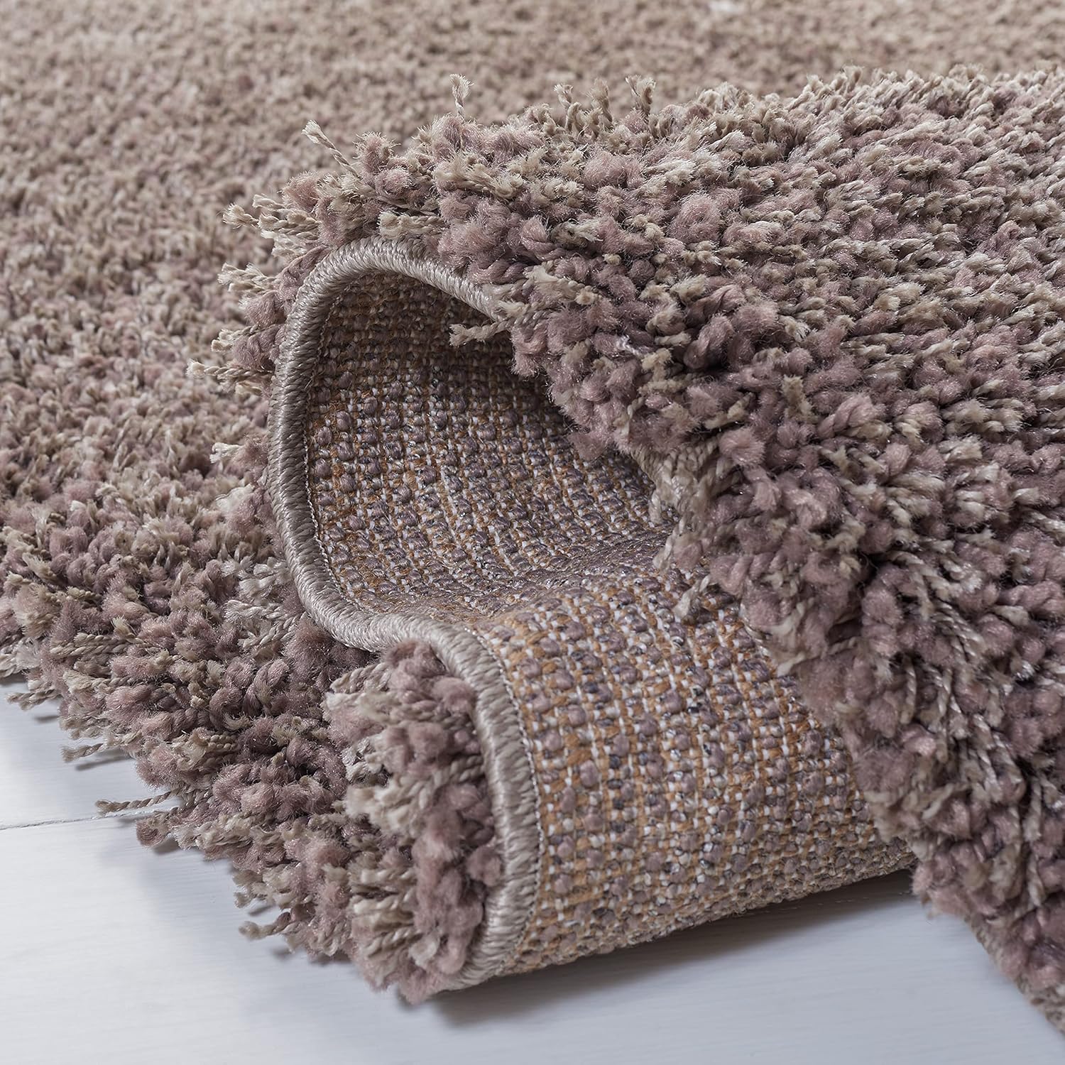 SAFAVIEH Colección Santa Monica Shag SGN725 de 9 x 12 pies, color gris pardo SGN725, alfombra de área sólida que no desprende pelusa, para sala de