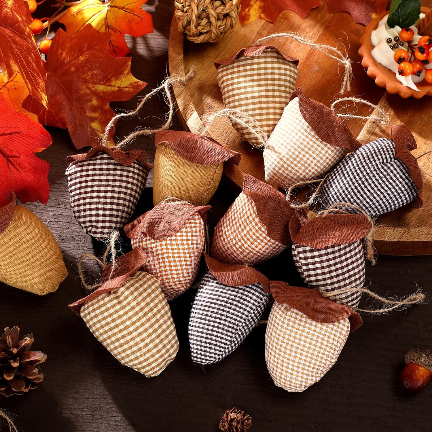 12 piezas de decoración de otoño de Acción de Gracias, tela a cuadros, bellotas y calabazas, adornos colgantes de bandeja de otoño, decoración de