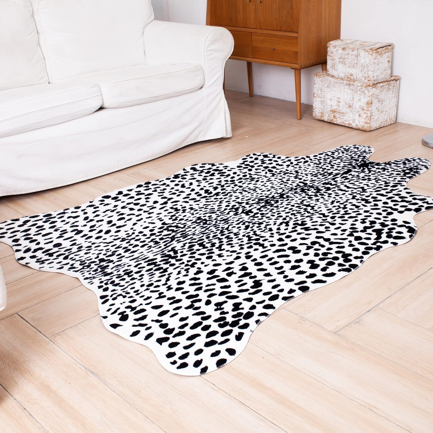 MustMat Alfombra sintética de animales con estampado de leopardo blanco y negro, para sala de estar, aproximadamente 4.5 x 6.2 pies