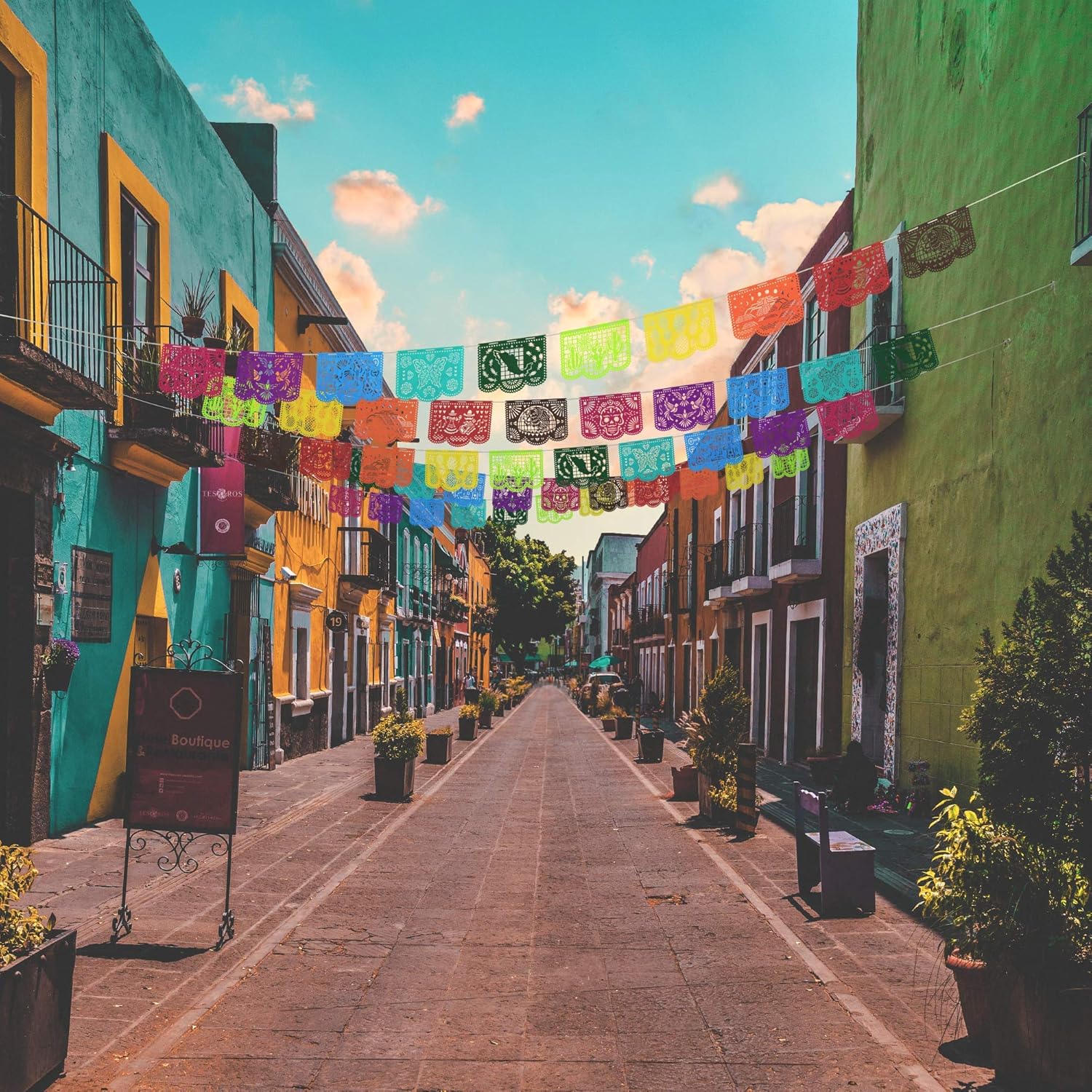CLOVER CUTS, 50 pancartas de papel picado de fieltro multicolor, decoraciones de fiesta de fiesta, decoraciones de Cinco de Mayo, decoraciones para
