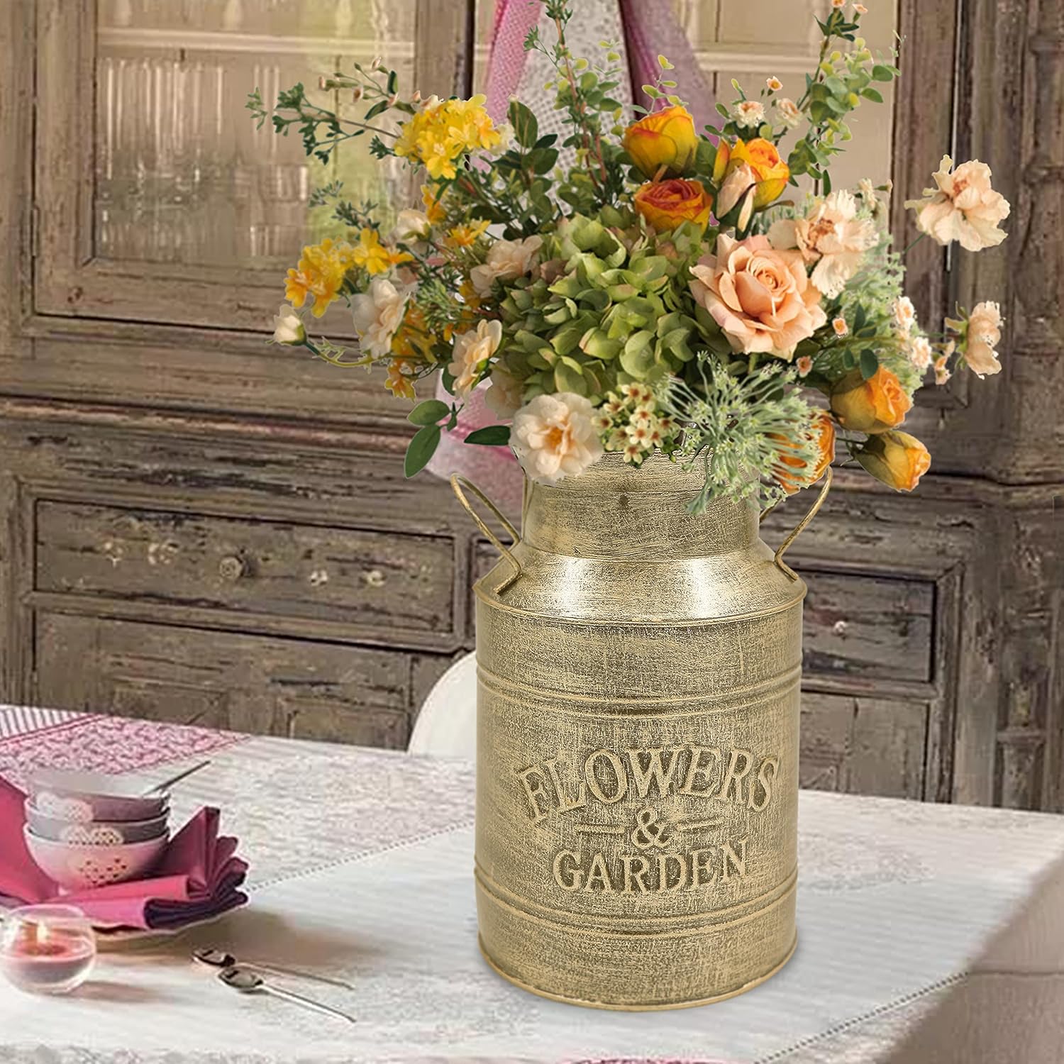 MISIXILE Jarrones de metal dorado de 8.5 pulgadas para centros de mesa, jarrón decorativo dorado rústico, jarrón de flores Shabby Chic para