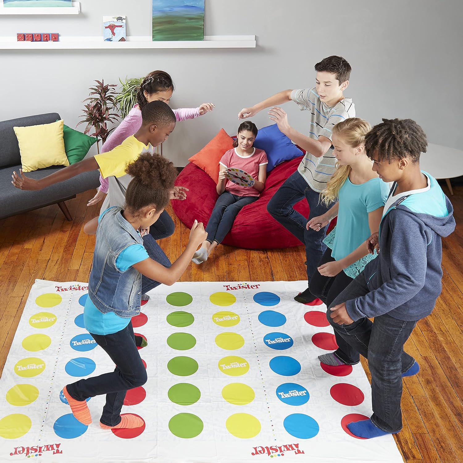 Hasbro Gaming 0 Twister Ultimate con alfombrilla más grande y más campos de color, juego para familias y niños de 6 años en adelante, compatible con