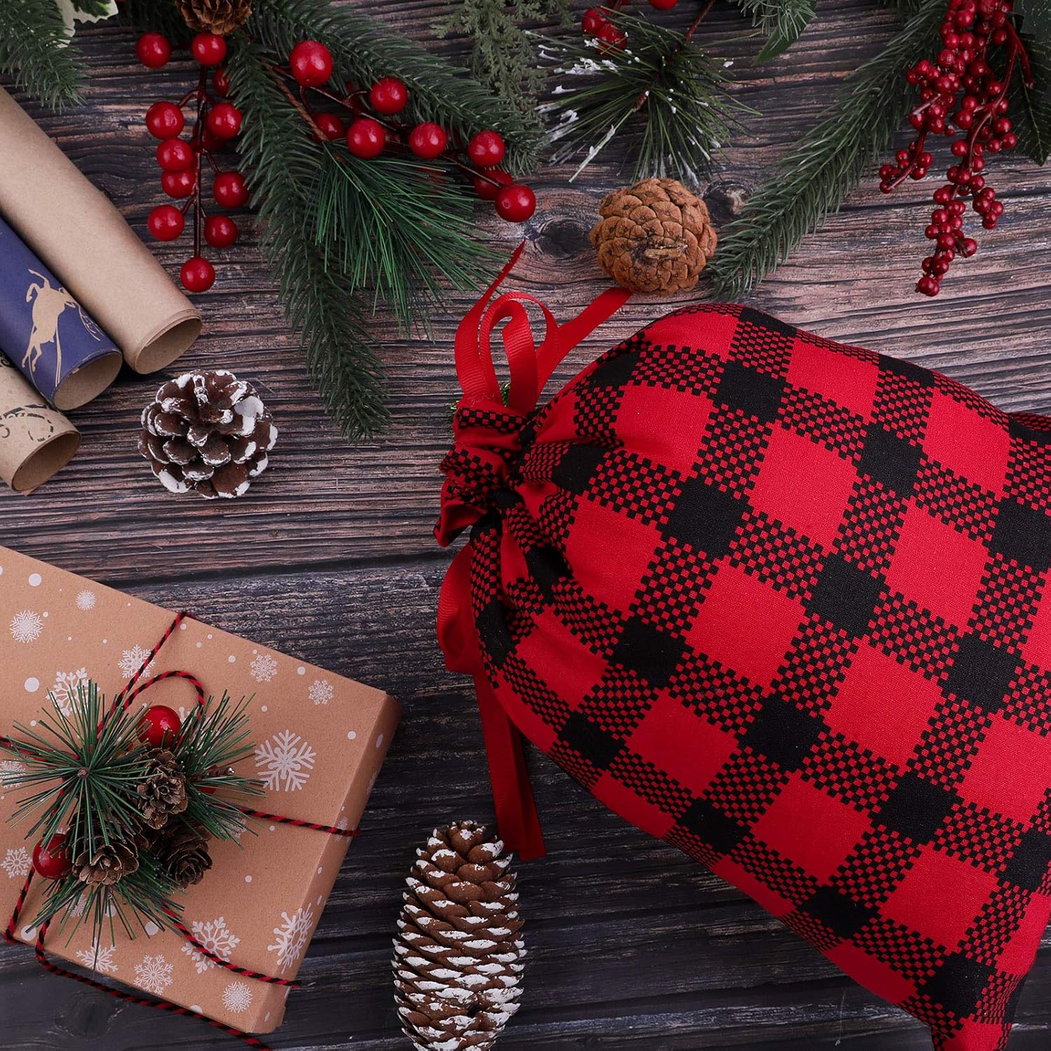 Aneco 10 mini bolsas a cuadros de búfalo de 11.8 x 9.8 pulgadas, bolsa con cordón, bolsa de regalo de Navidad, bolsas de Navidad de algodón para