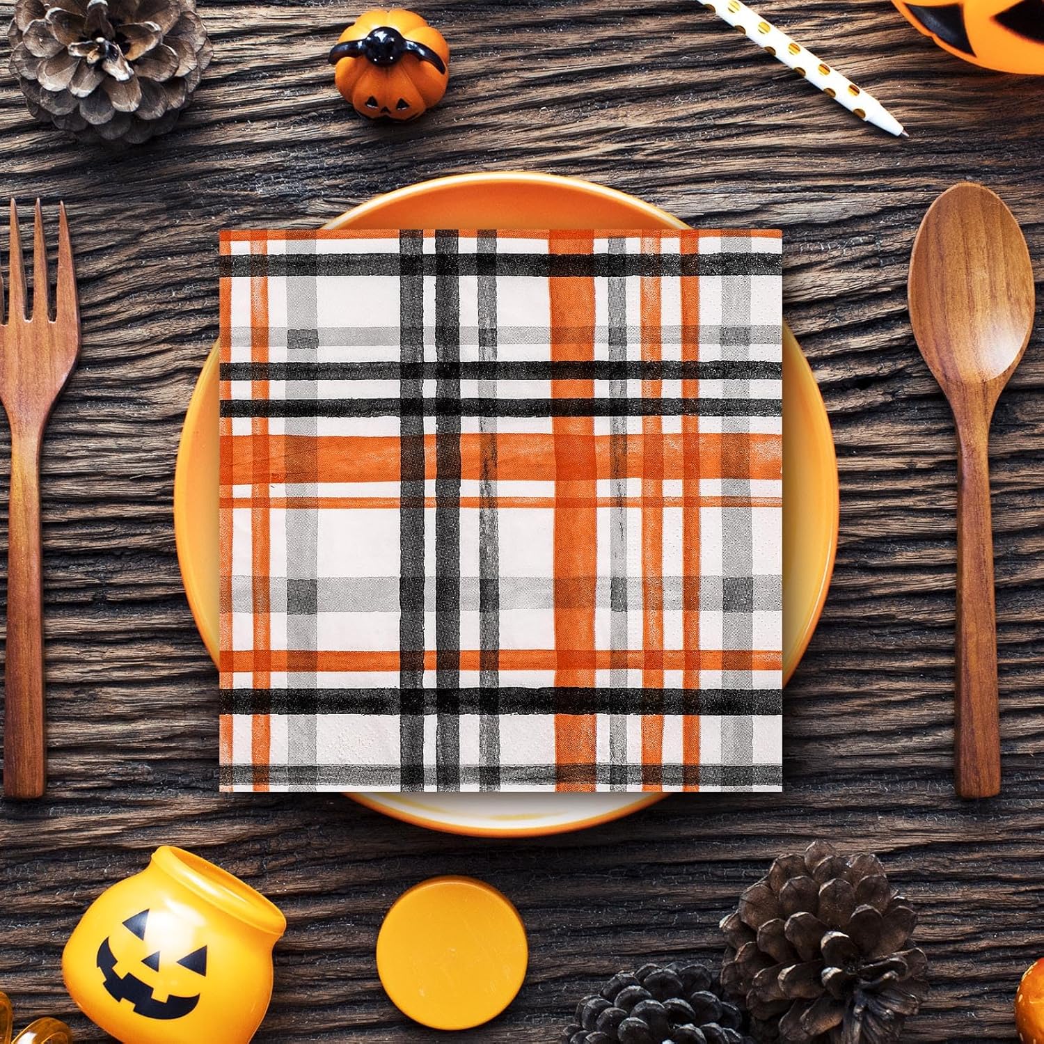AnyDesign Paquete de 80 servilletas de papel de Halloween de 6.5 pulgadas, servilletas de cena desechables para Halloween, fiesta de cumpleaños,