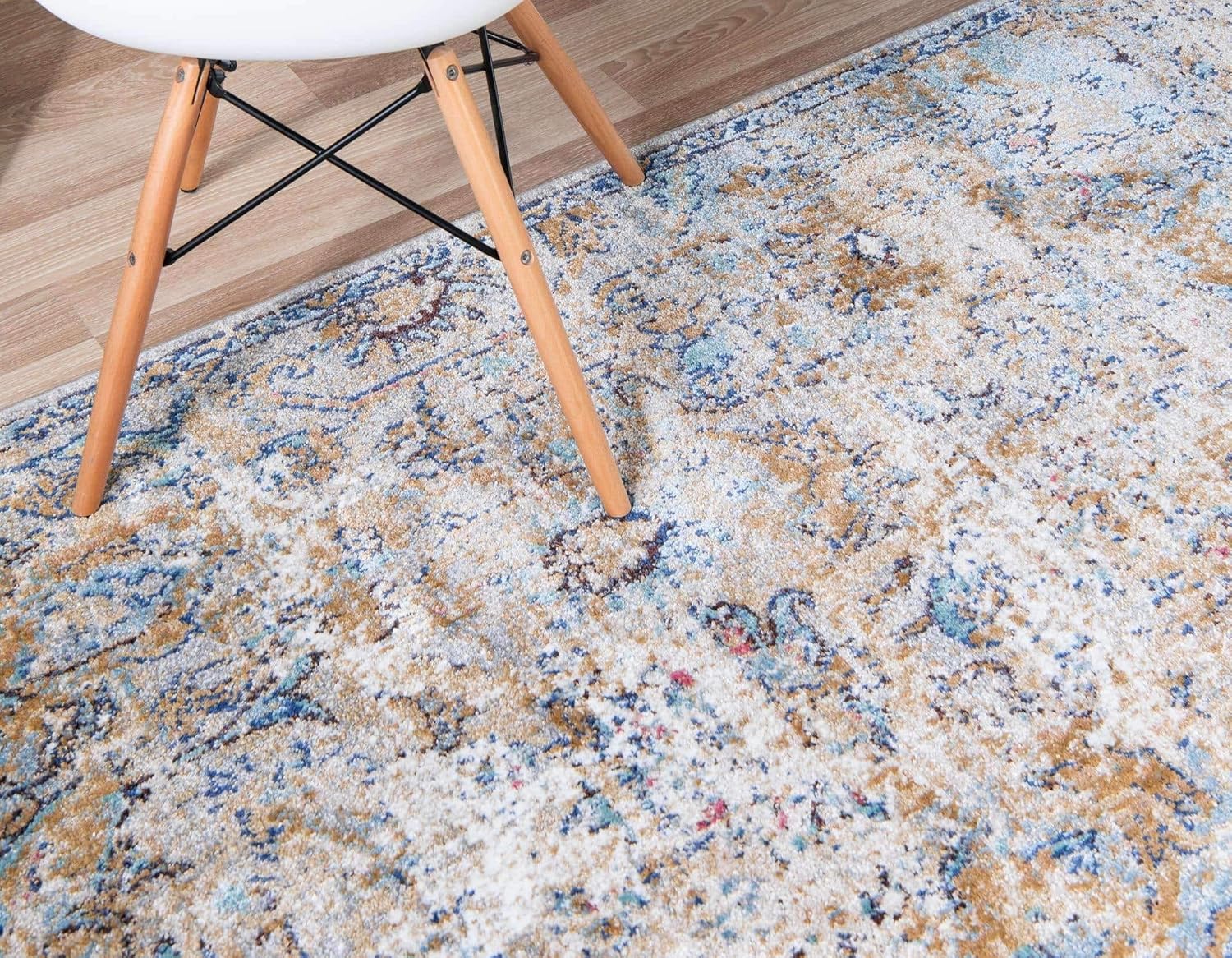 Unique Loom Augustus Collection Area Rug-Assisi, 7′ 0″ x 7′ 0″, Light BlueTan