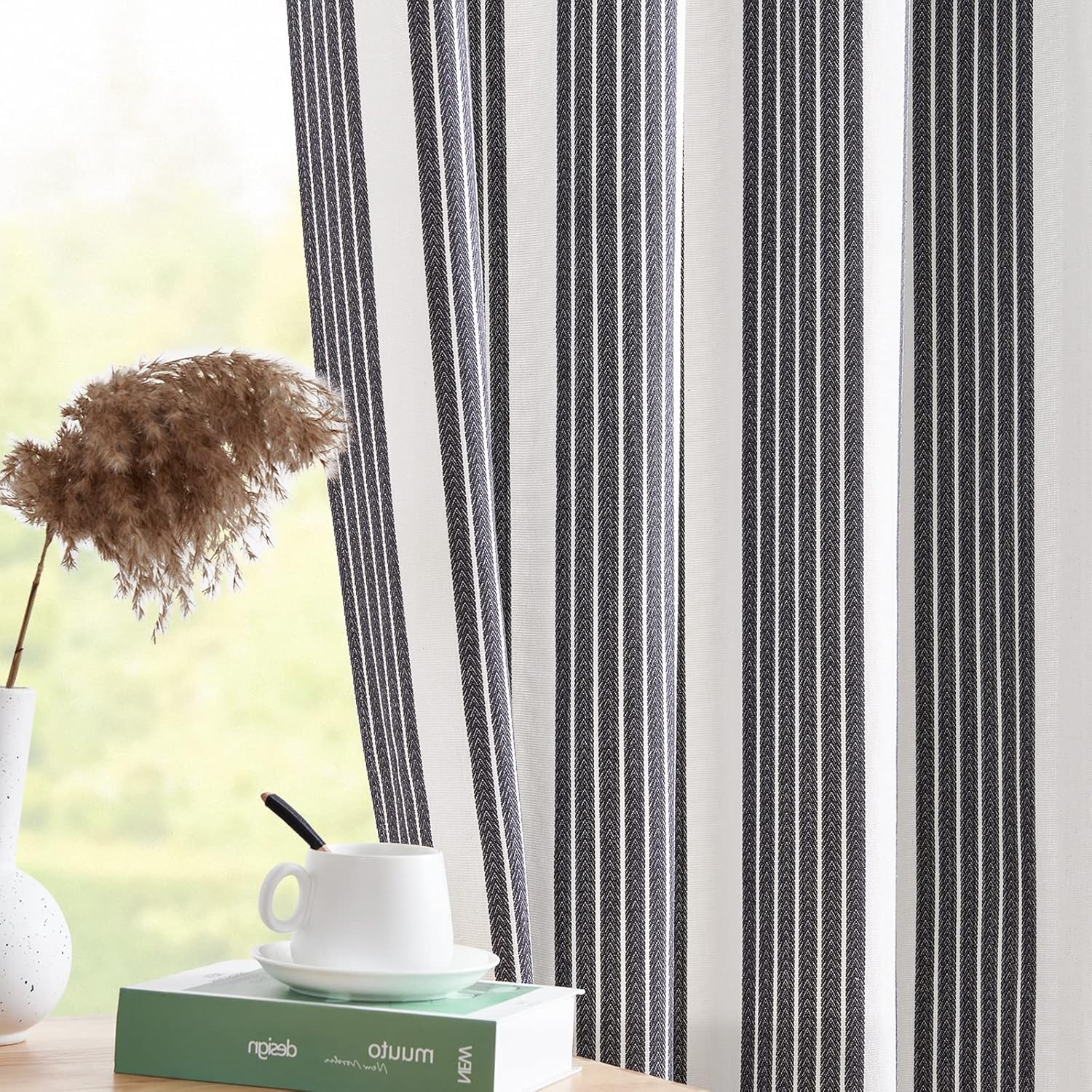 jinchan Cortinas a rayas de 96 pulgadas de largo para sala de estar, patrón blanco y negro, bolsillo para barra, pestaña trasera, cortinas