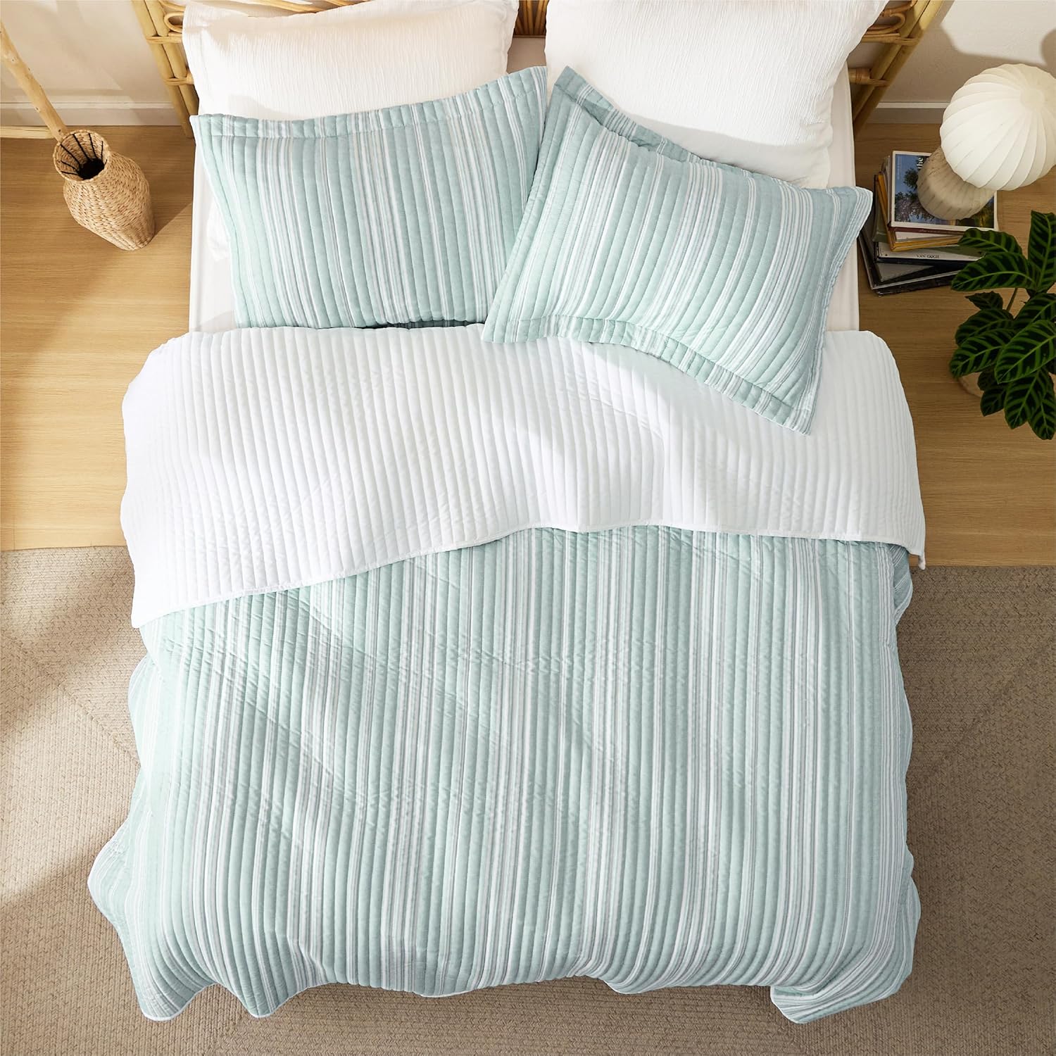 Bedsure Juego de edredón a rayas tamaño Queen, juego de ropa de cama reversible color aguamarina, colcha ligera de 3 piezas, juego de edredón de