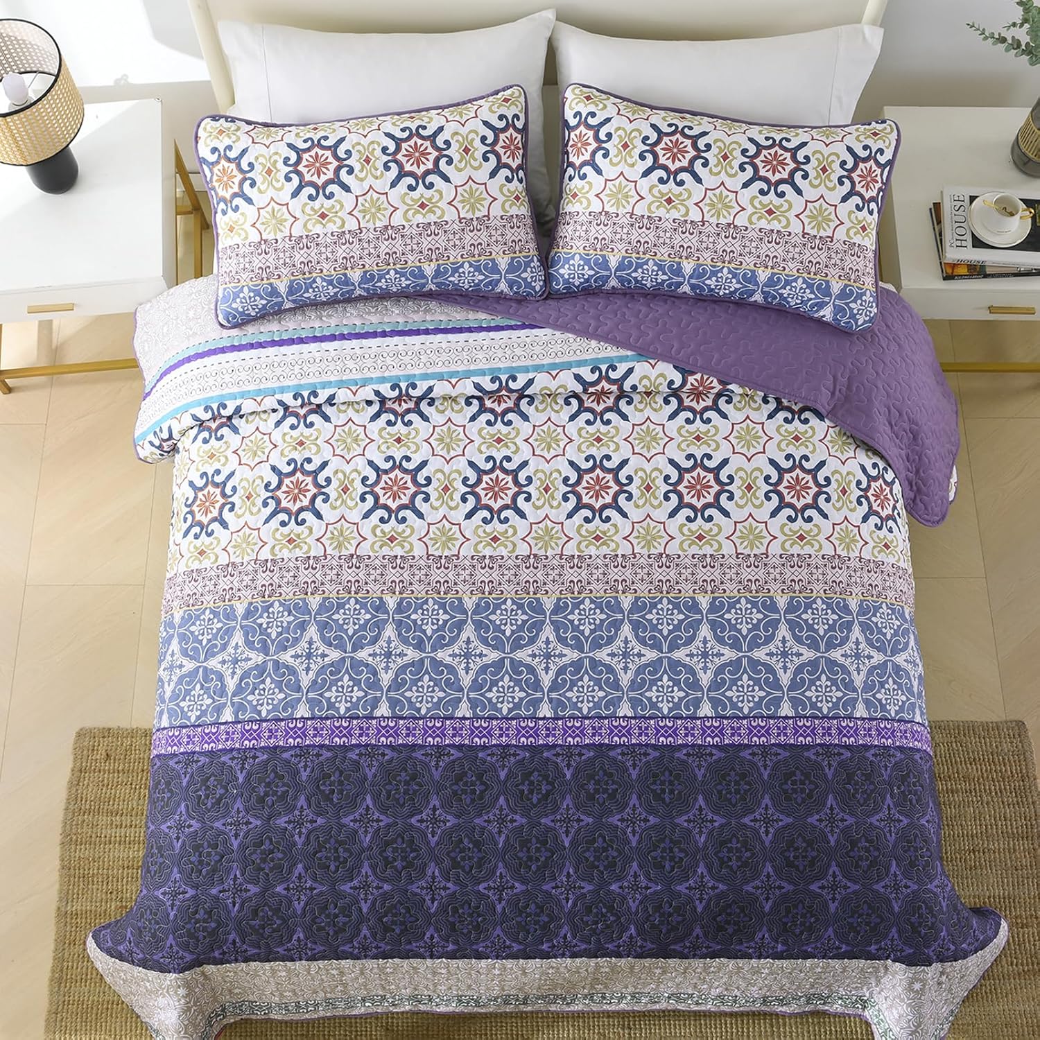Dinjoy Juego de edredón bohemio tamaño King, colcha morada, colcha bohemia a rayas, juegos de ropa de cama ligera para todas las estaciones, 104 x