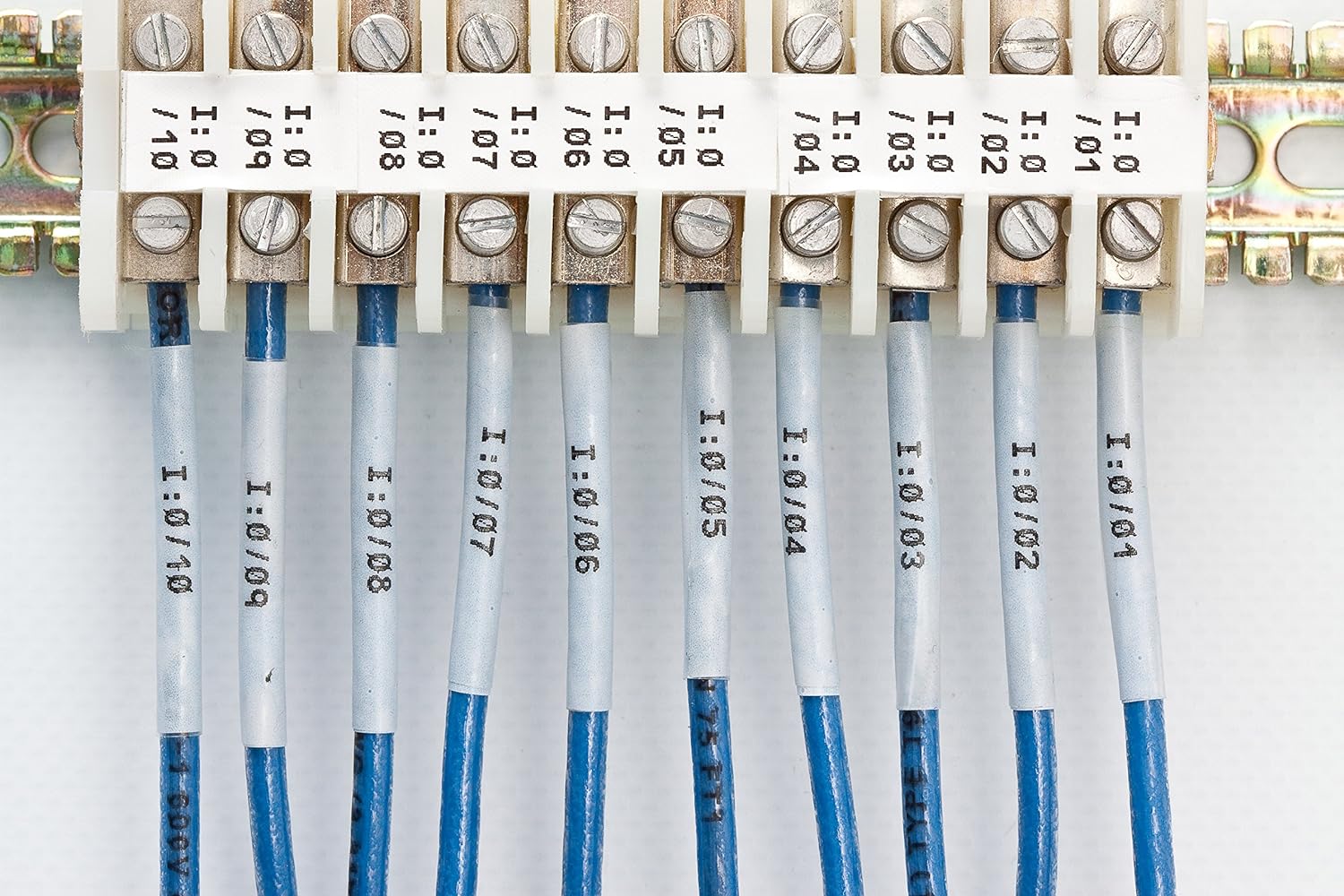 Brady Auténtica etiqueta de nailon multiusos (M21-375-499-TB) para identificación general, marcado de cables y etiquetado de laboratorio, negro