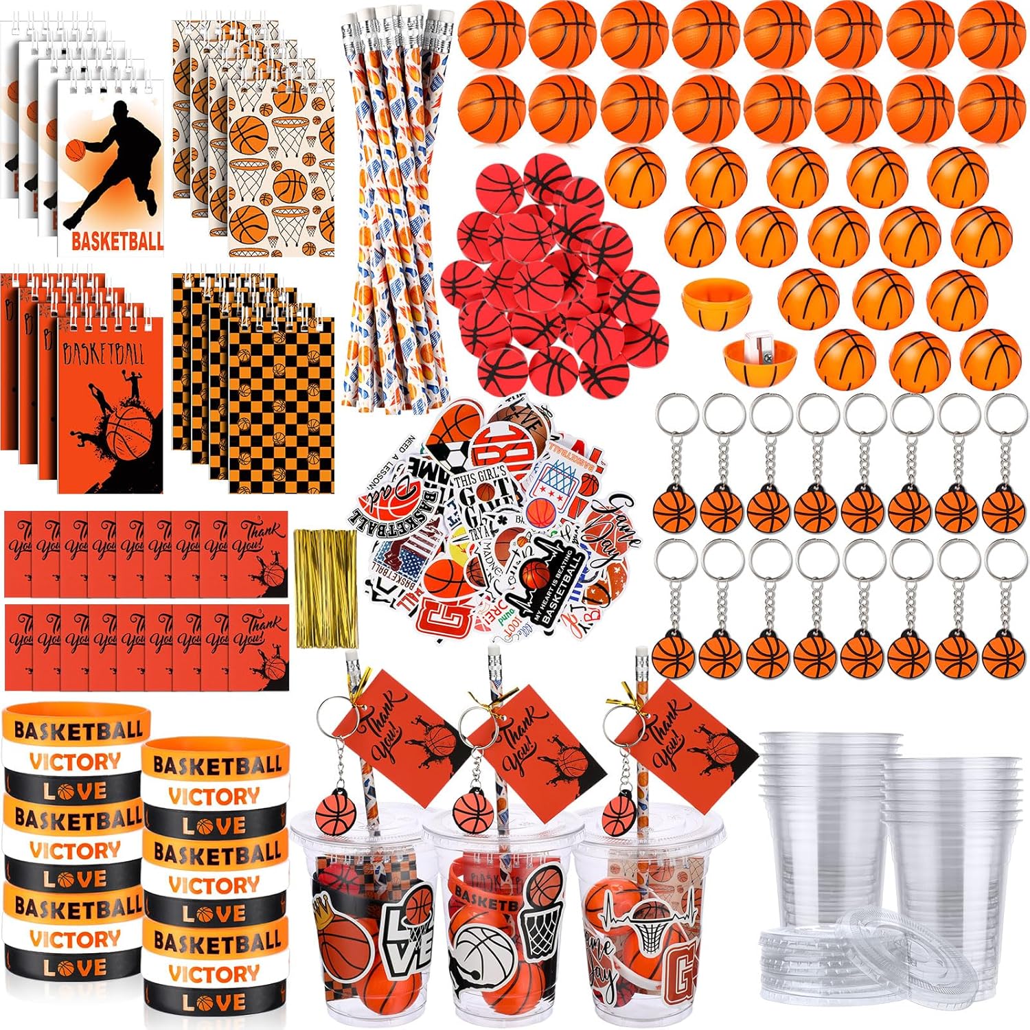 Colarr 195 piezas de regalos de cumpleaños de baloncesto, regalos de fiesta, tazas, lápices, mini libros, llaveros, pulseras, calcomanías, tarjetas
