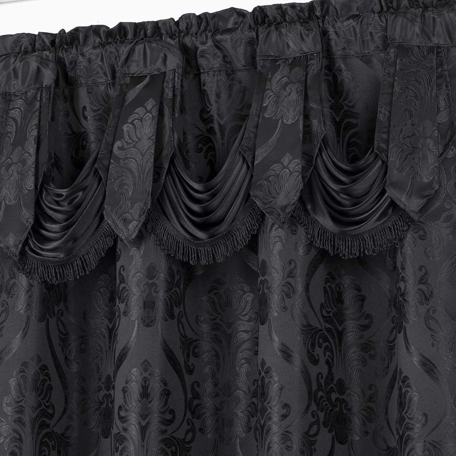 Colección Americana Juego de cortinas de 4 piezas con cenefa adjunta y transparente con 2 alzapaños incluidos.