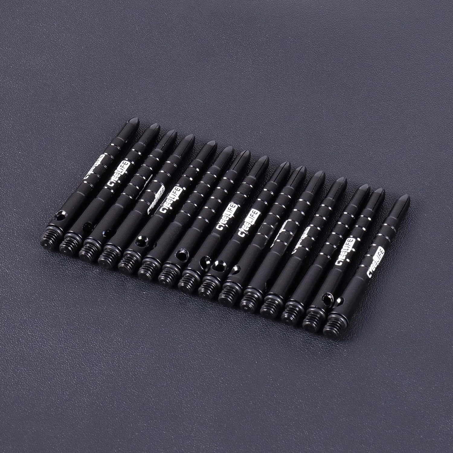 CyeeLife Ejes de dardos de aluminio 15 piezas con anillos de goma 35401.890 in (SML), varios colores disponibles