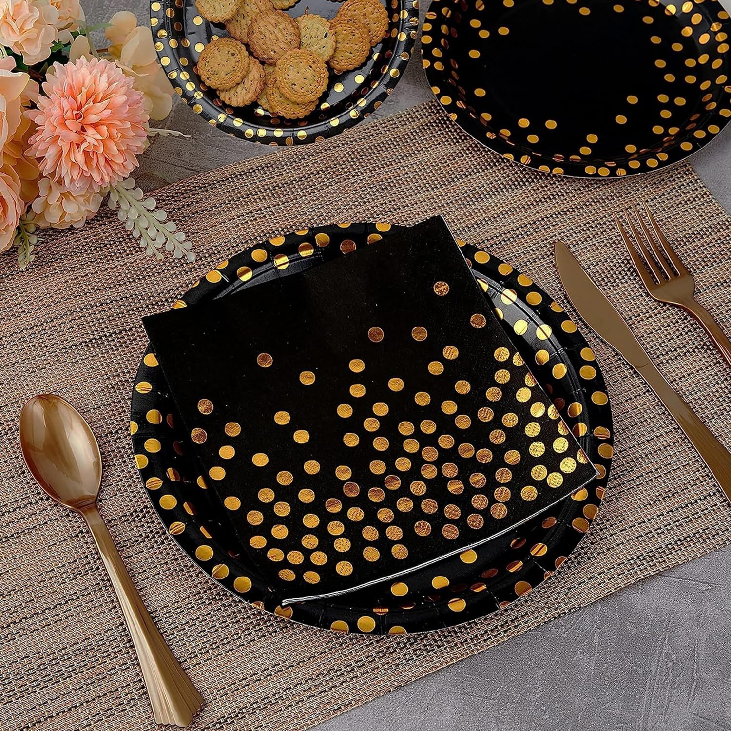 Choha 180 piezas de suministros de fiesta negros y dorados, sirve para 30 invitados desechables para fiestas, platos de papel negro, servilletas,