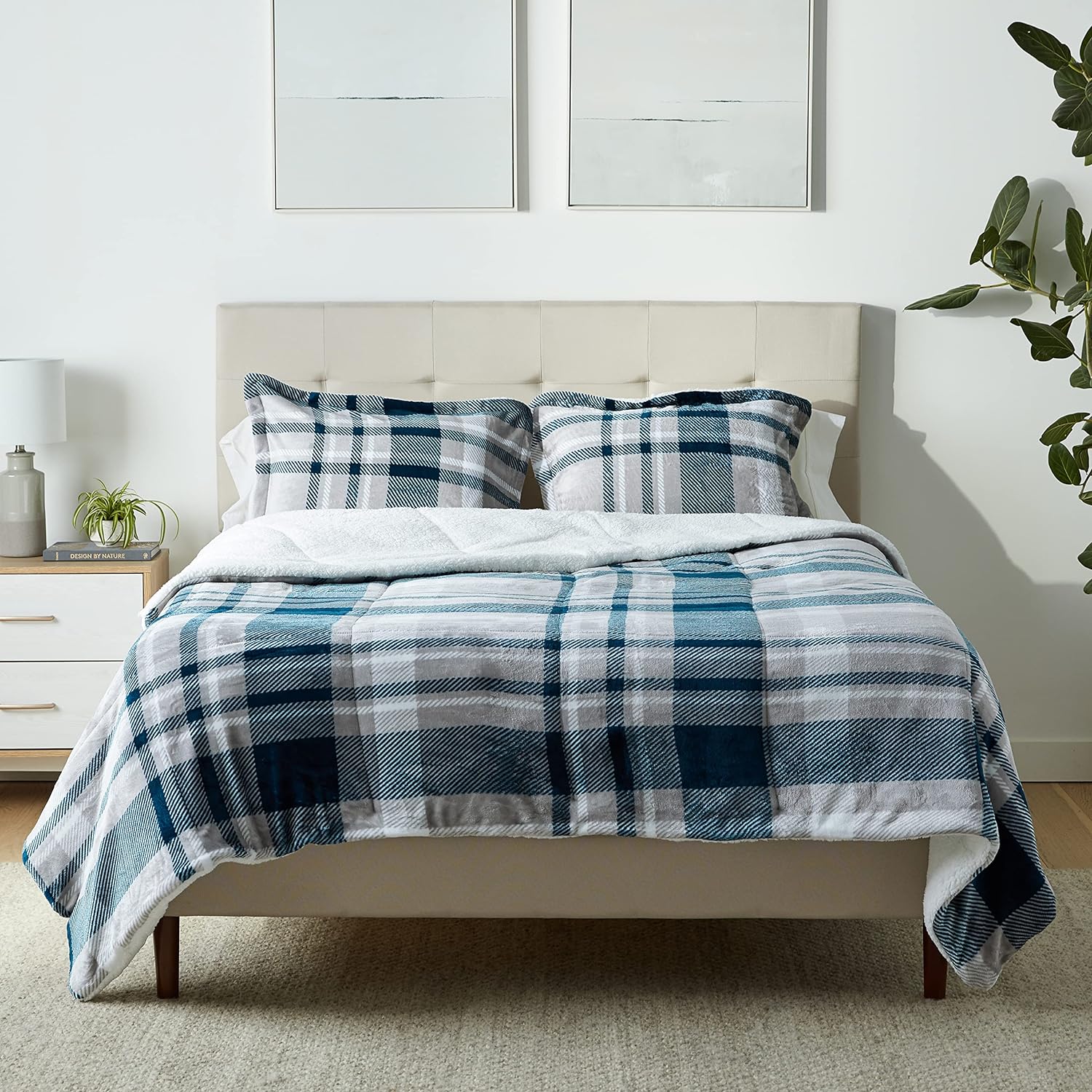 Tienda Basics Juego de cama ultrasuave de 3 piezas de microvisón sherpa, matrimonialqueen, cuadros azul marino