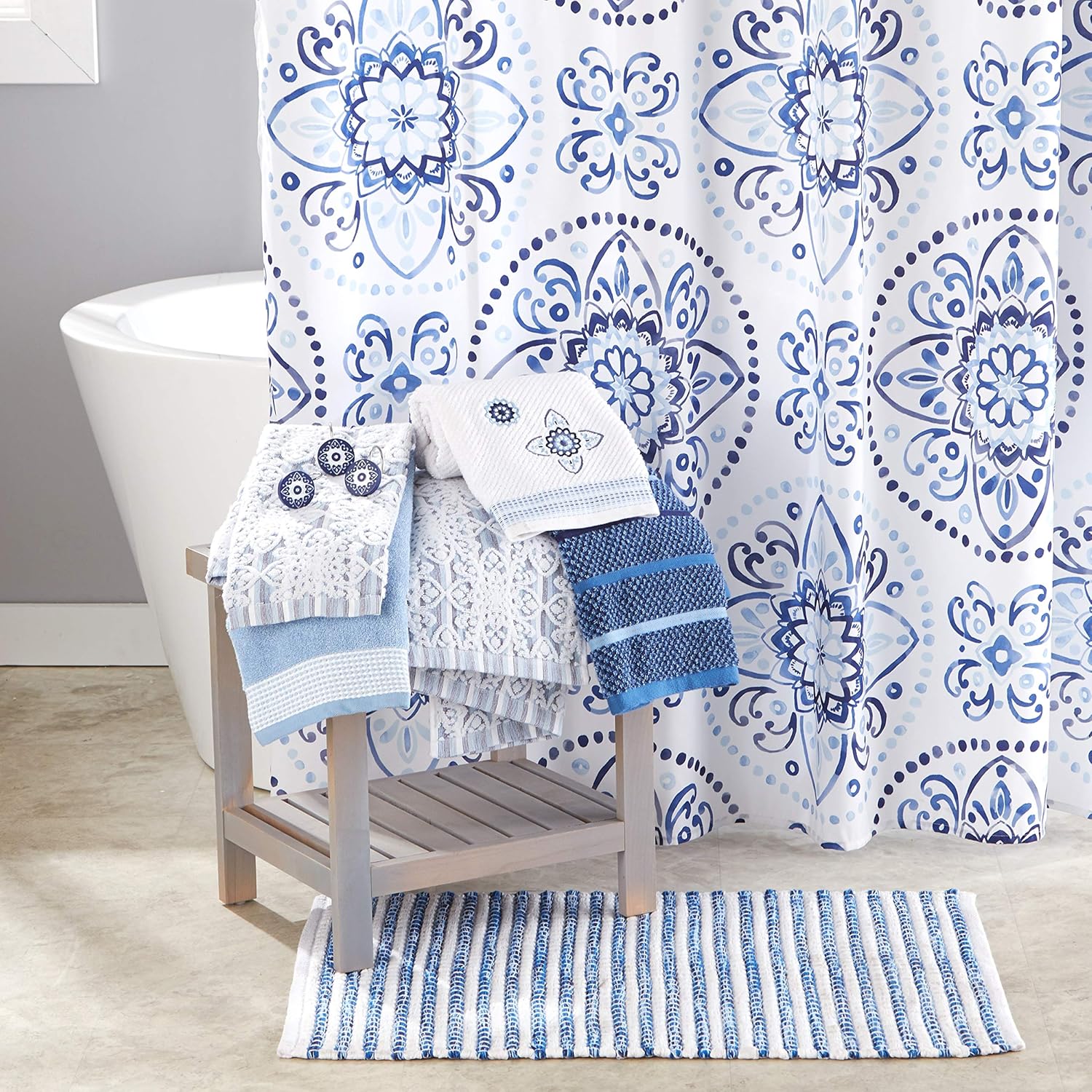 SKL Home by Saturday Knight Ltd. – Toalla de baño Kali, humo 50.00 x 27.00 pulgadas