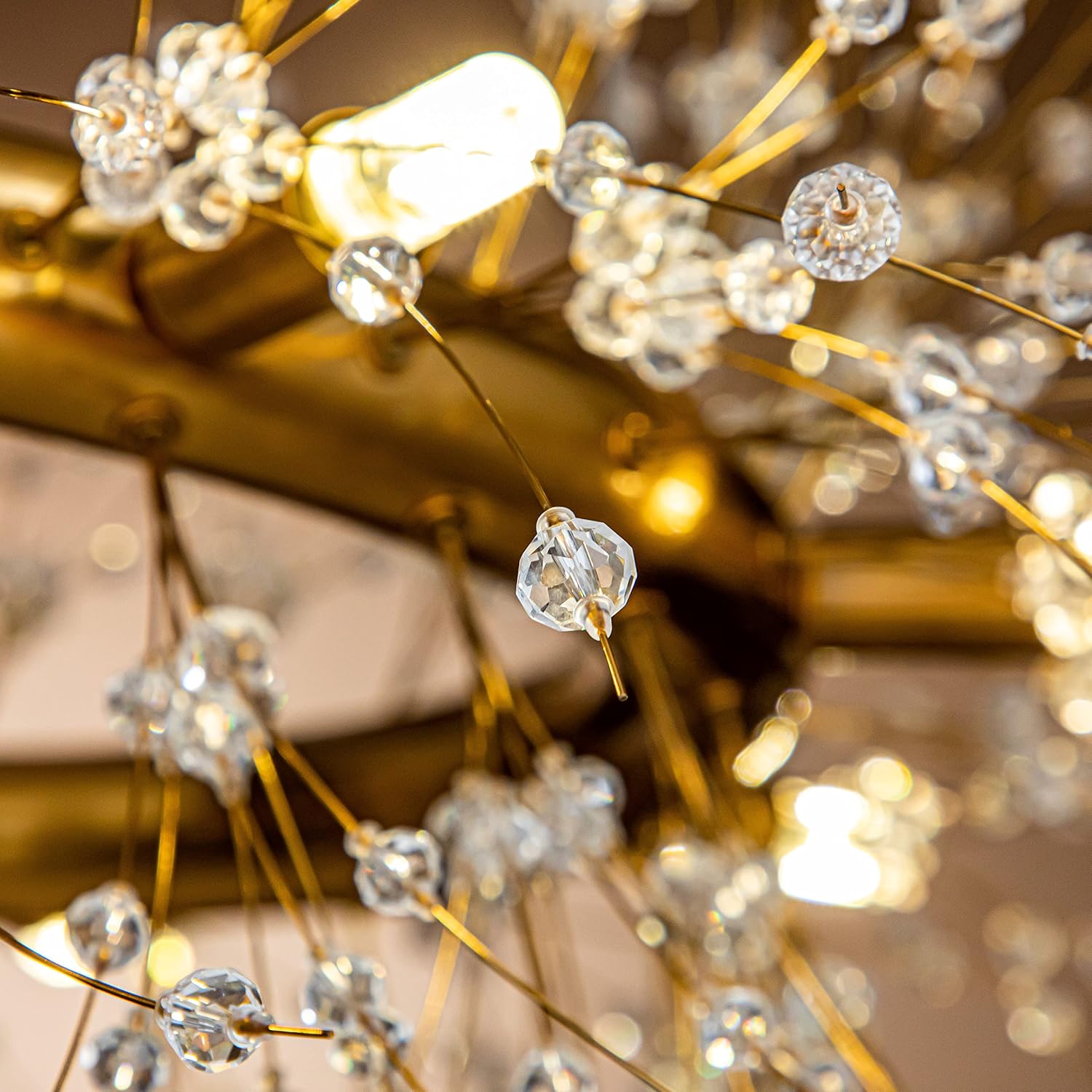 Bombilla incluida, 8 luces de 31.5 pulgadas de ancho, lámpara de cristal de fuegos artificiales de oro antiguo, lámpara moderna de rueda de carro,