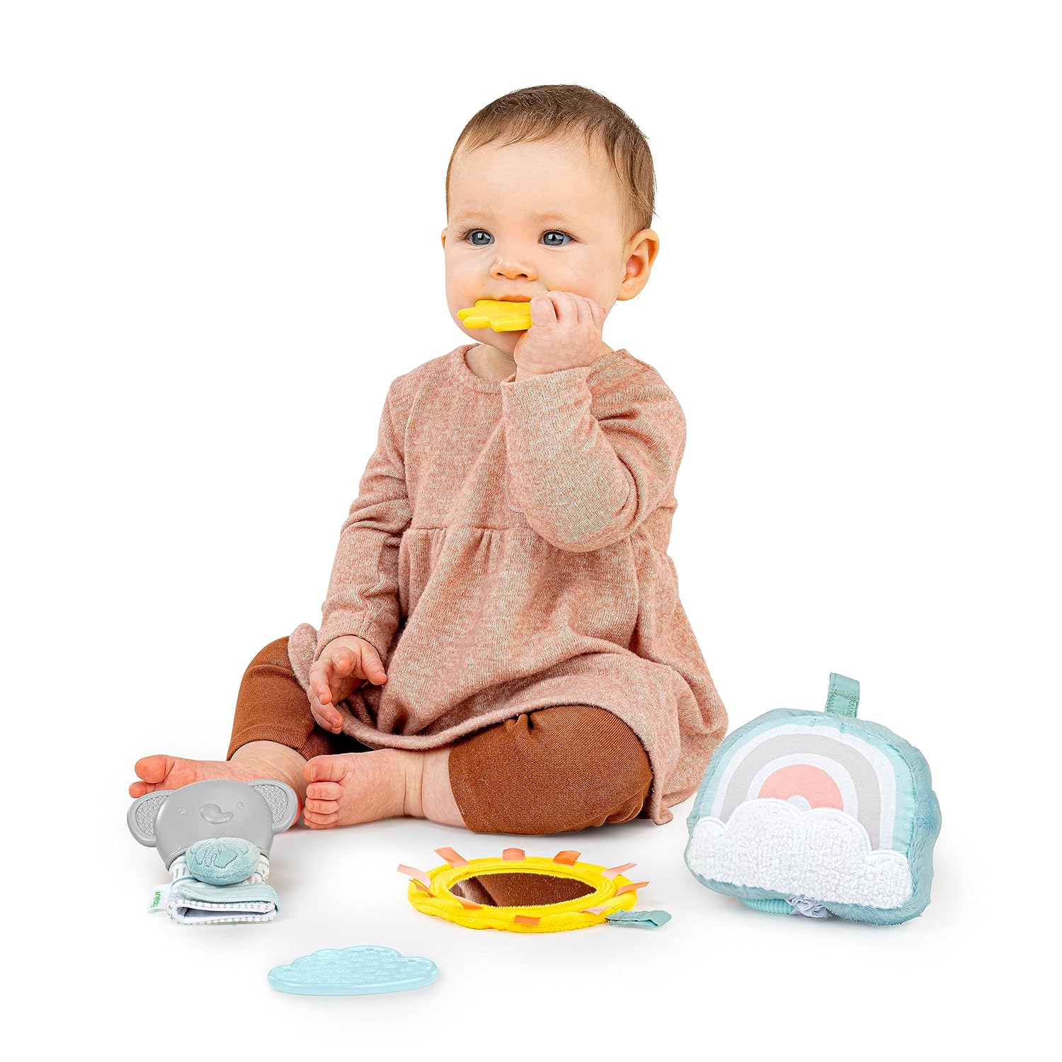 Ingenuity Calm Springs – Juego de regalo de artículos esenciales relajantes, juguete musical, sonajero, espejo, 2 mordedores para bebé