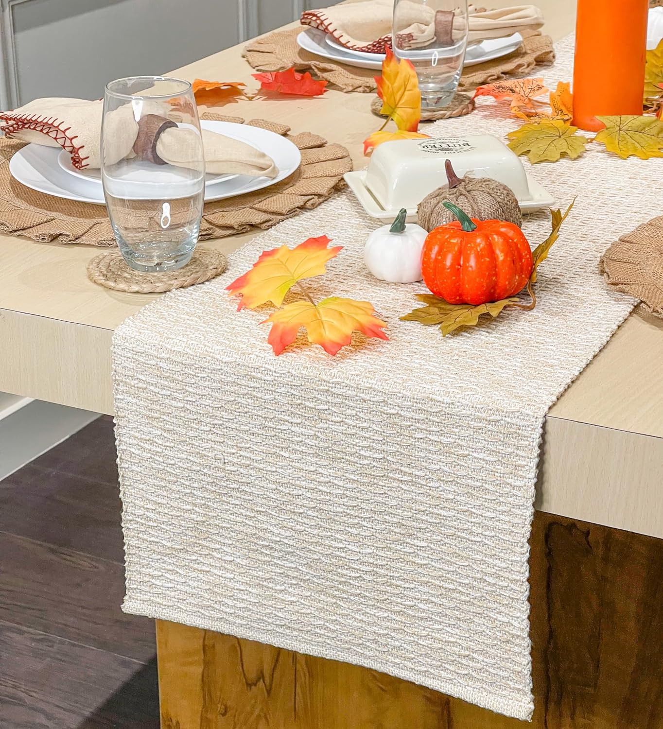 CHARDIN HOME Camino de mesa de algodón reciclado beige neutro, camino de mesa tonal tejido a mano, 13×72 pulgadas, ideal para uso diario, fiestas,