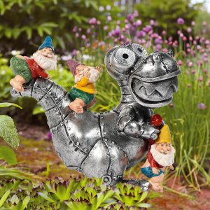 UDDDSR Estatua solar de gnomos de jardín para decoración al aire libre, divertidos gnomos montando dinosaurios, jardín, patio, césped, decoración de UDDDSR Estatua solar de gnomos de jardín para decoración al aire libre, divertidos gnomos montando dinosaurios, jardín, patio, césped, decoración de