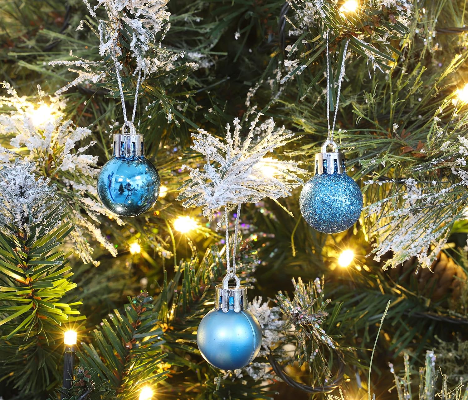 Christmas Concepts – Juego de 25 mini bolas para árbol de Navidad (0.984 pulgadas). Decorados con purpurina, mate y brillante .