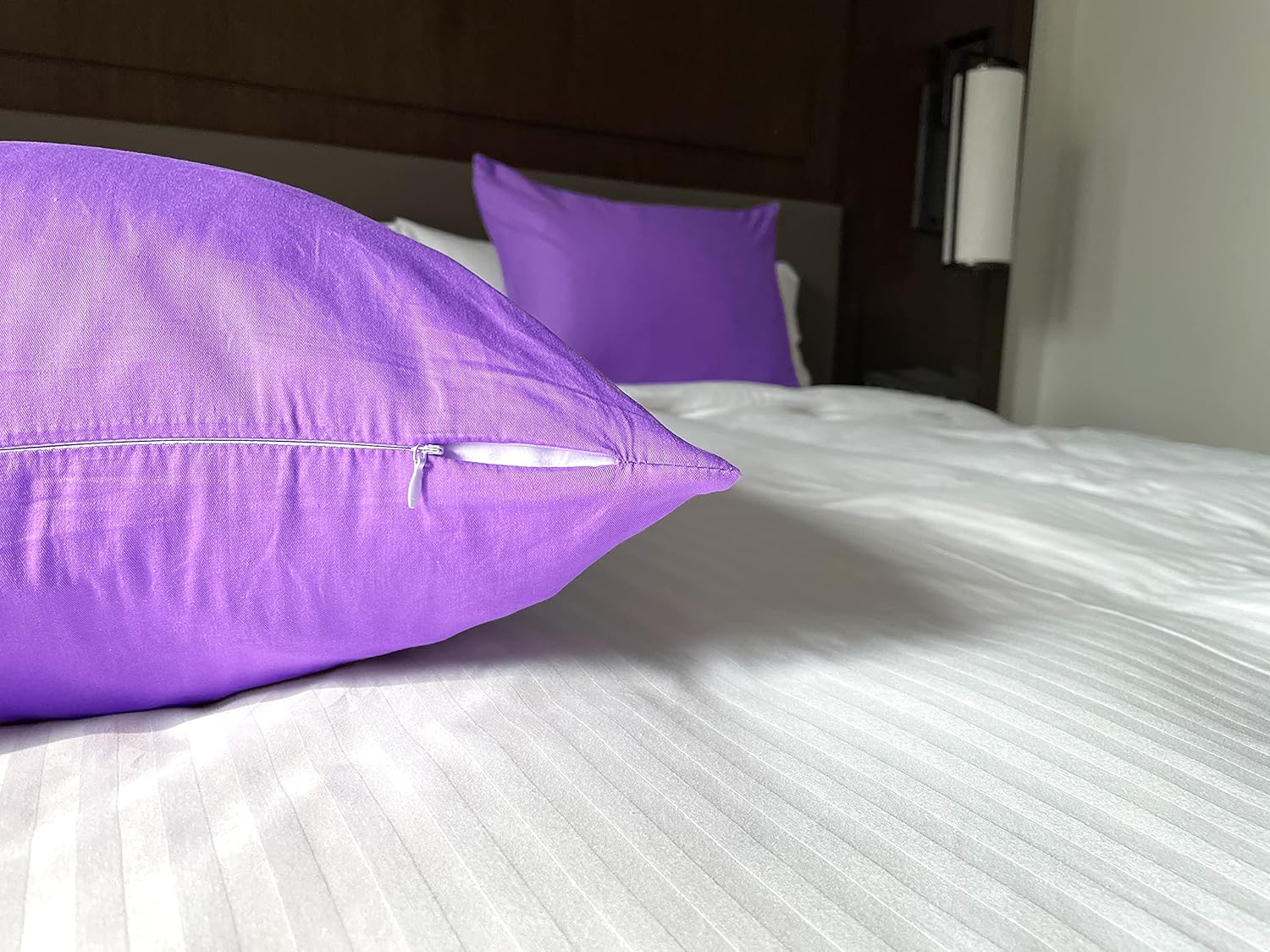 Fundas de almohada suaves 100% algodón egipcio con cierre de cremallera, acogedoras y ligeras, juego de 2, morado, estándar, 20 x 26 pulgadas