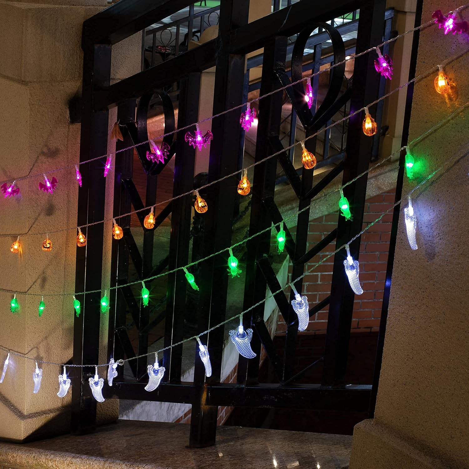 JOYIN Decoraciones de luces de Halloween, juego de 4 tiras de luces a pilas (calabaza murciélago fantasma araña) con temporizador, 4 x 15 pies, 8