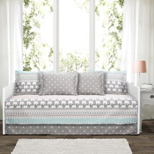 Juego de ropa de cama de decoración exuberante Juego de ropa de cama de decoración exuberante