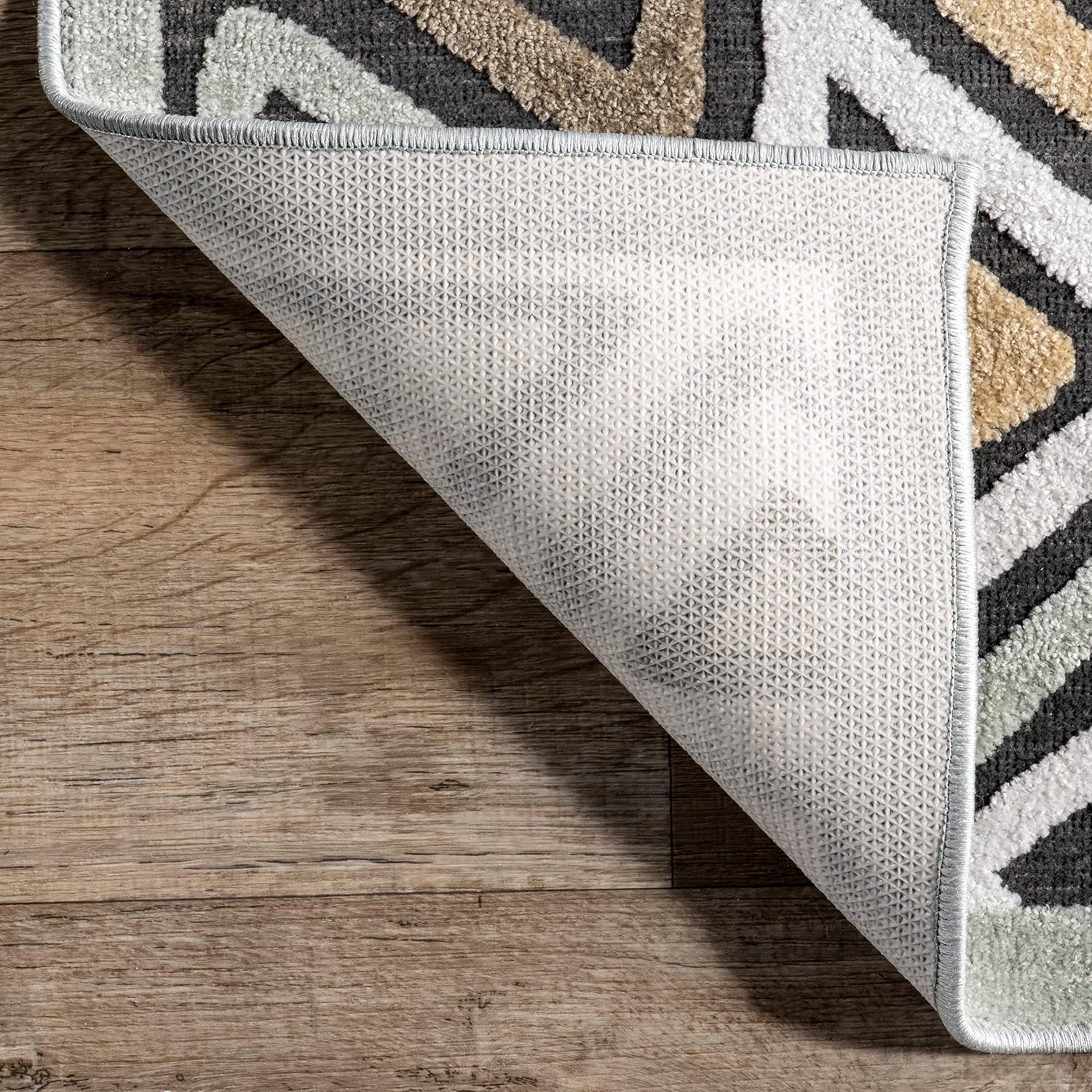 nuLOOM Aneka – Alfombra de triángulos a rayas, lavable a máquina, 5×8, beige