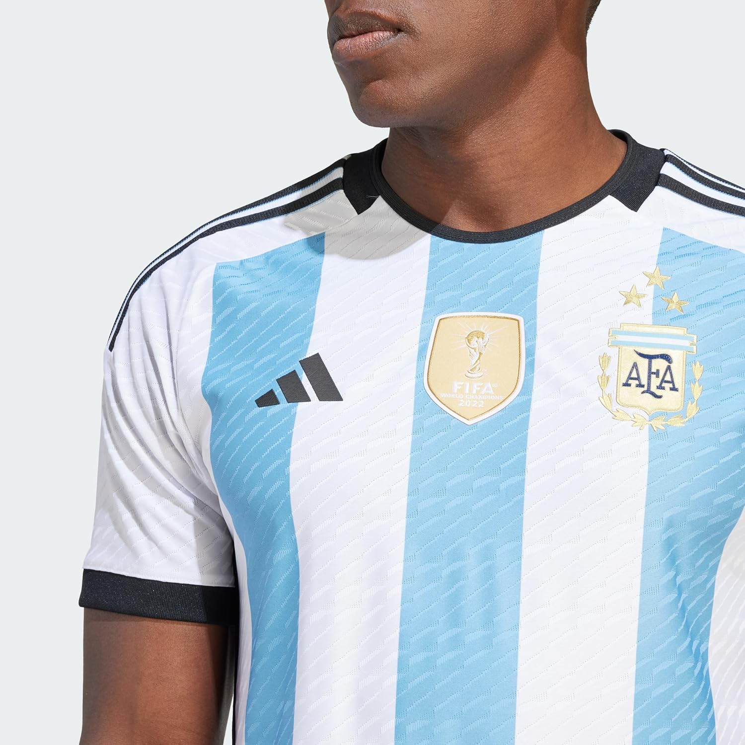 adidas Camiseta auténtica de 3 estrellas de fútbol Argentina 2022 para hombre – Celebra el número tres y vístete como un campeón del mundo