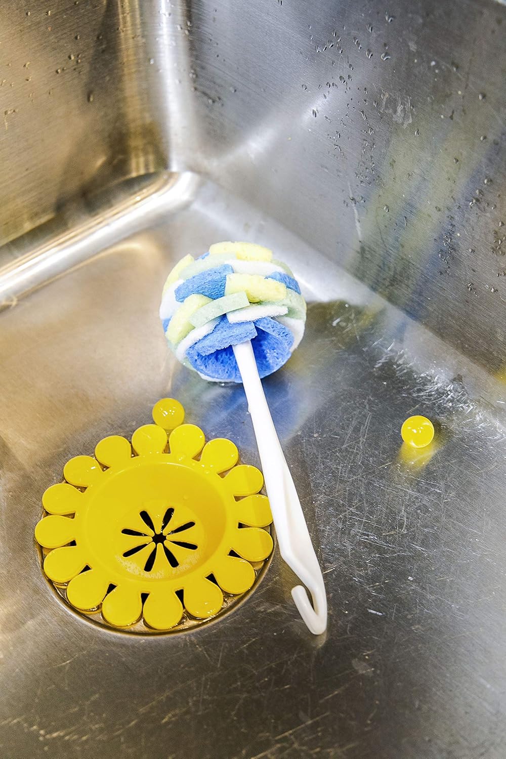 Compac Sink Daisy – Colador de fregadero de cocina perfumado infunde y refresca tu fregadero, accesorios imprescindibles para fregadero de cocina,