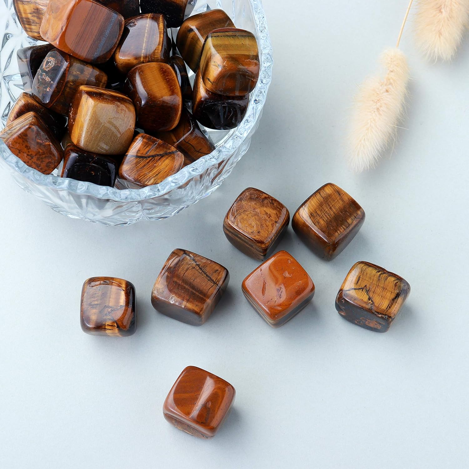 Runyangshi Piedras pulidas de cristal de ojo de tigre natural de 0.78 pulgadas, cubo pulido de cuarzo Crytsal para meditación de chakras, equilibrio