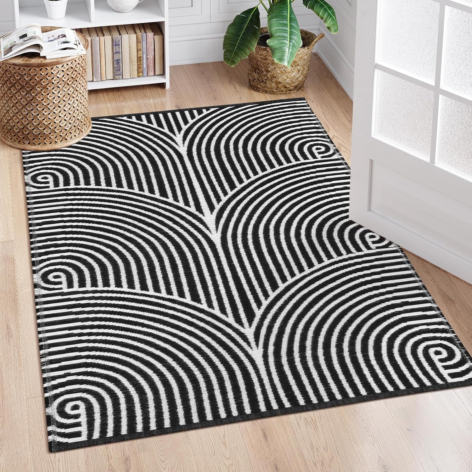 Tiffasea Alfombra para exteriores de 4 x 6 pies, lavable, pequeña, para porche, color blanco y negro, alfombra tejida de algodón, reversible, para