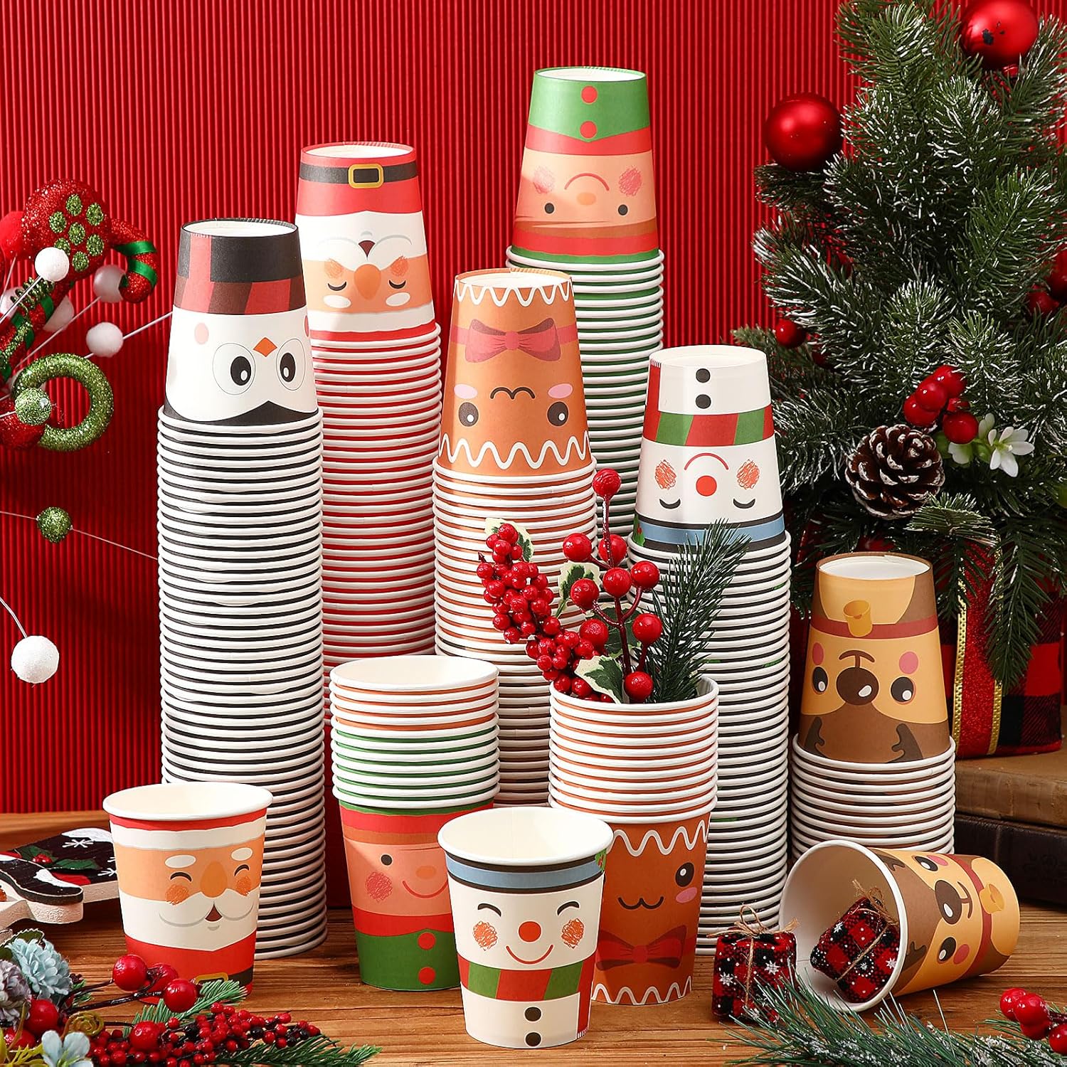 300 vasos de papel de Navidad desechables de 9 onzas, tazas de café de Navidad, tazas de café de Navidad, elfo, muñeco de nieve, tazas de Papá Noel,