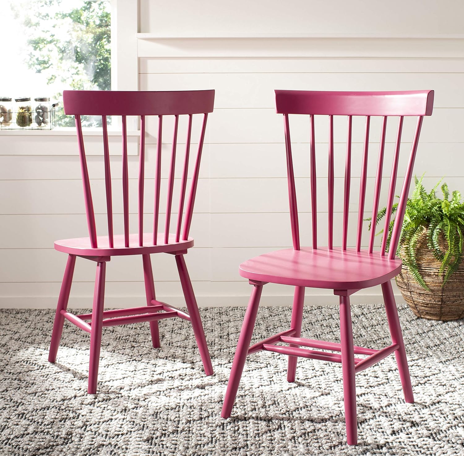 Safavieh American Homes Collection Parker Country Farmhouse – Silla lateral de husillo rosa frambuesa (juego de 2)