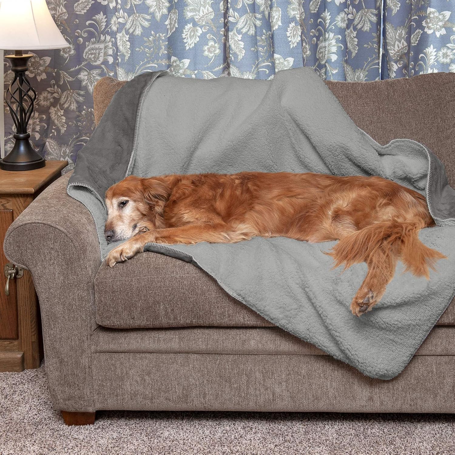 Manta de cama Furhaven para mascotas como perros y gatos  Manta térmica de rizo impermeable y lana de cordero sintética, auto calentable, para