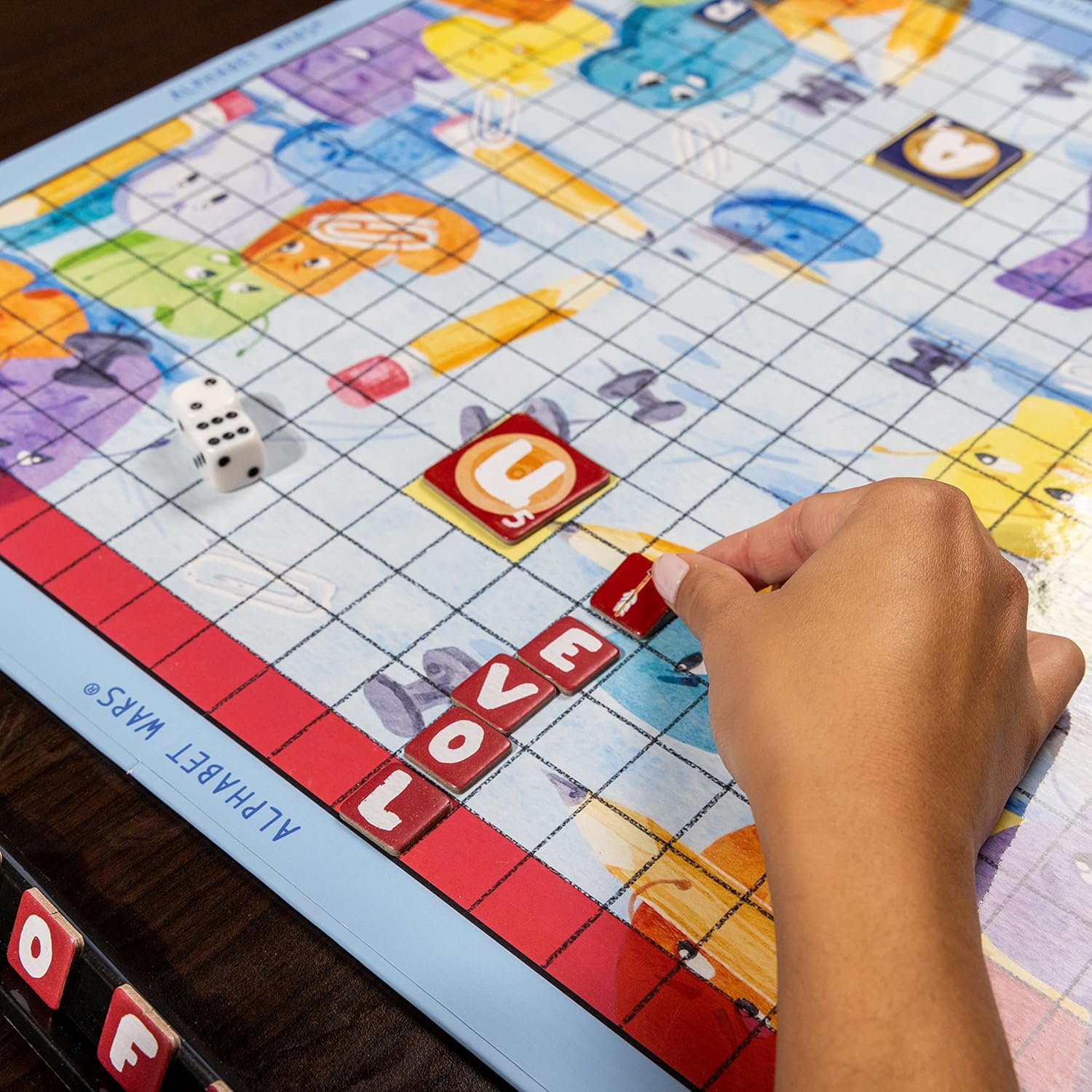 Alphabet Wars Juego de mesa para diversión familiar y enriquecimiento educativo, juego de mesa de guerra de palabras de dados, mejora la memoria, la
