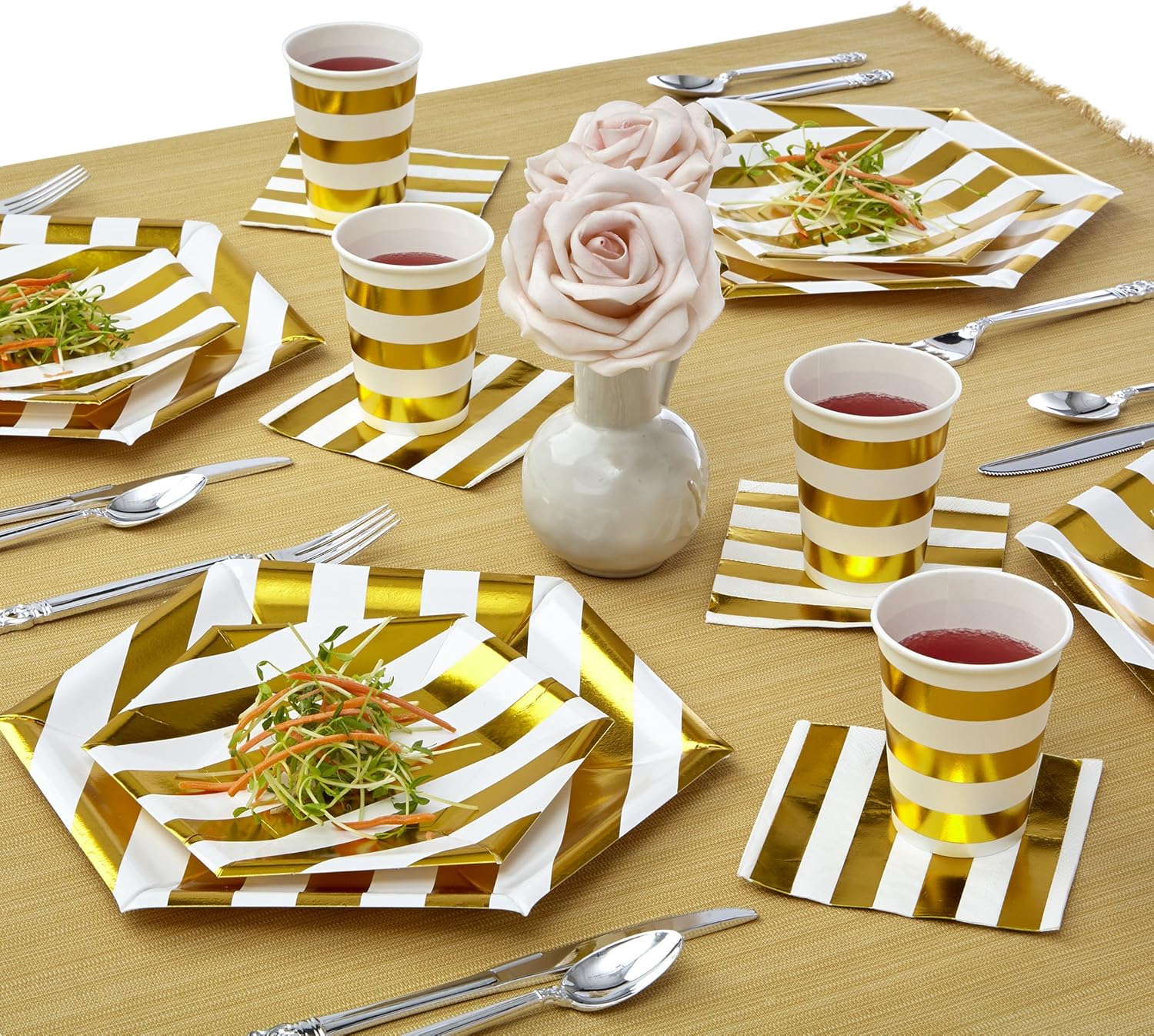 SILVER SPOONS Platos laterales desechables  24 piezas  Hecho de materiales de papel pesados  Rayas – Oro  7.5 pulgadas