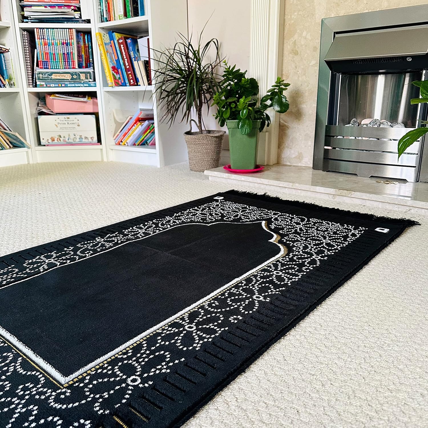 Mihrab – Tapete de oración de terciopelo de lujo original, 26.46 oz de peso, fabricado en Turquía, color negro