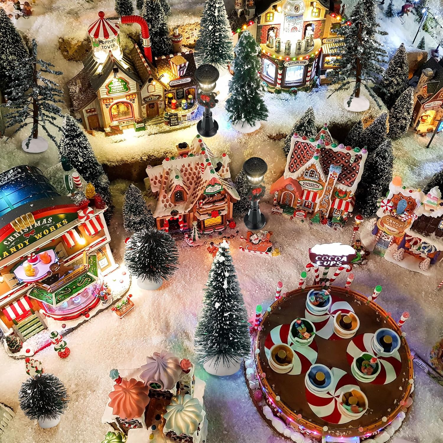 14 piezas de accesorios de Navidad, figura de pueblo, pinos en miniatura, nieve, árboles de Navidad artificiales, ramas desnudas, lámparas de calle,