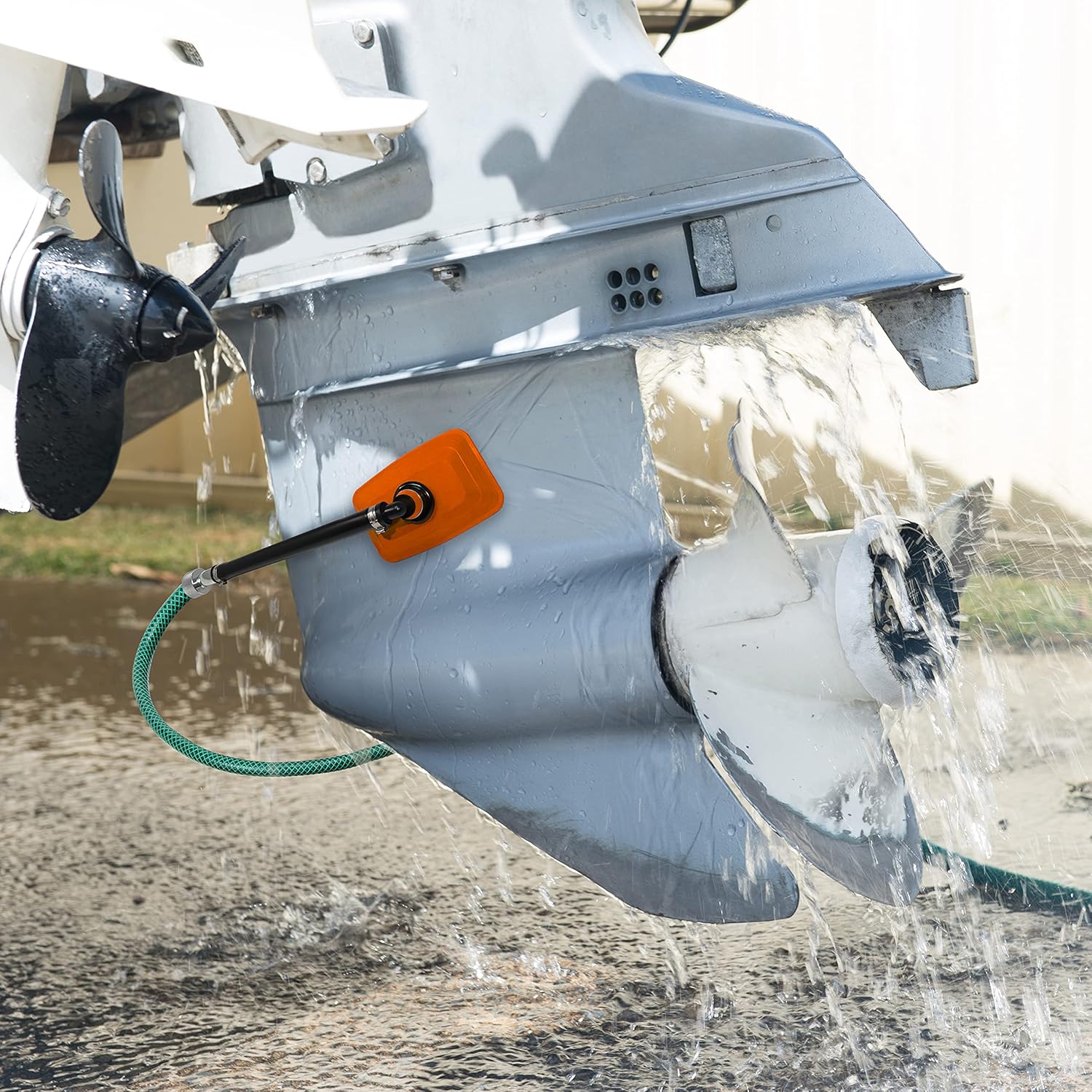 Seaworks Flusher de motor de barco de acero resistente estilo manguito de doble alimentación, uso para anticongelante para invierno o lavado de agua