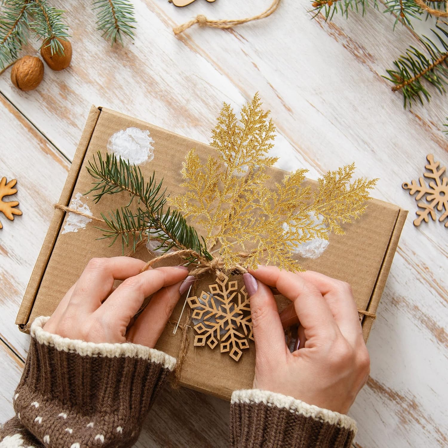 Sggvecsy Agujas de pino artificial con purpurina de Navidad, ramas de árbol de Navidad artificiales con tallo de pino, ramas de árbol de Navidad