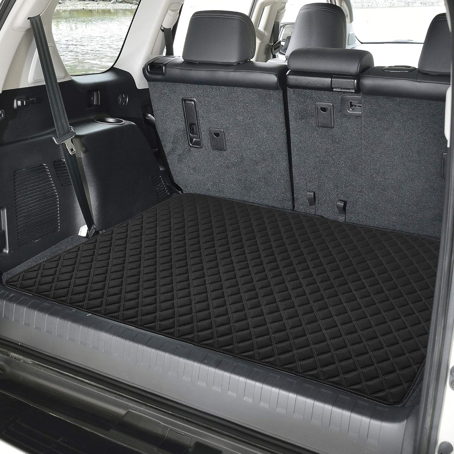 FH Group Deluxe, piel sintética, patrón de diamante, forro de carga de 32 pulgadas, abeto universal para automóviles, camiones y SUV (negro) F16501