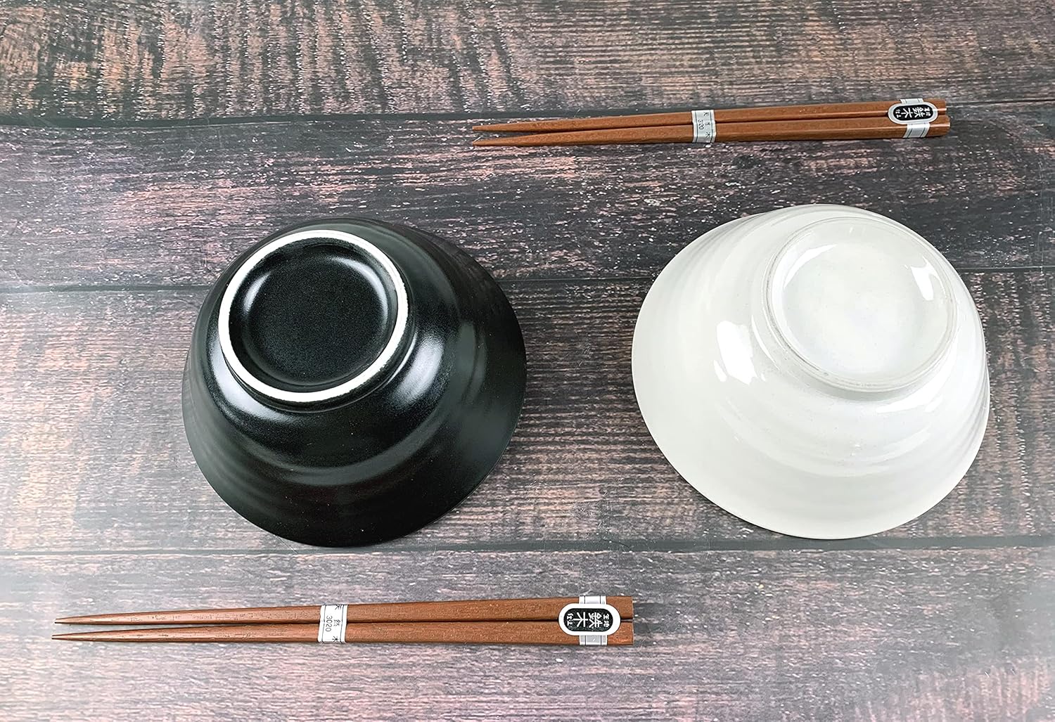 JapanBargain v 4693, juego de 2 cuencos y palillos de porcelana japonesa, cuencos de arroz y tazones de sopa, caja de regalo, fabricado en Japón,