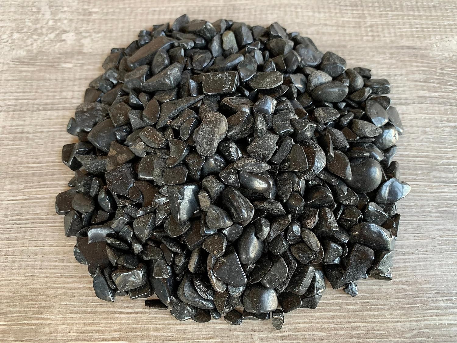 GAF TREASURES Chips de piedras preciosas semitradas, naturales de 0.5 libras, mini cristales triturados, chips de cristal sin perforar (turmalina