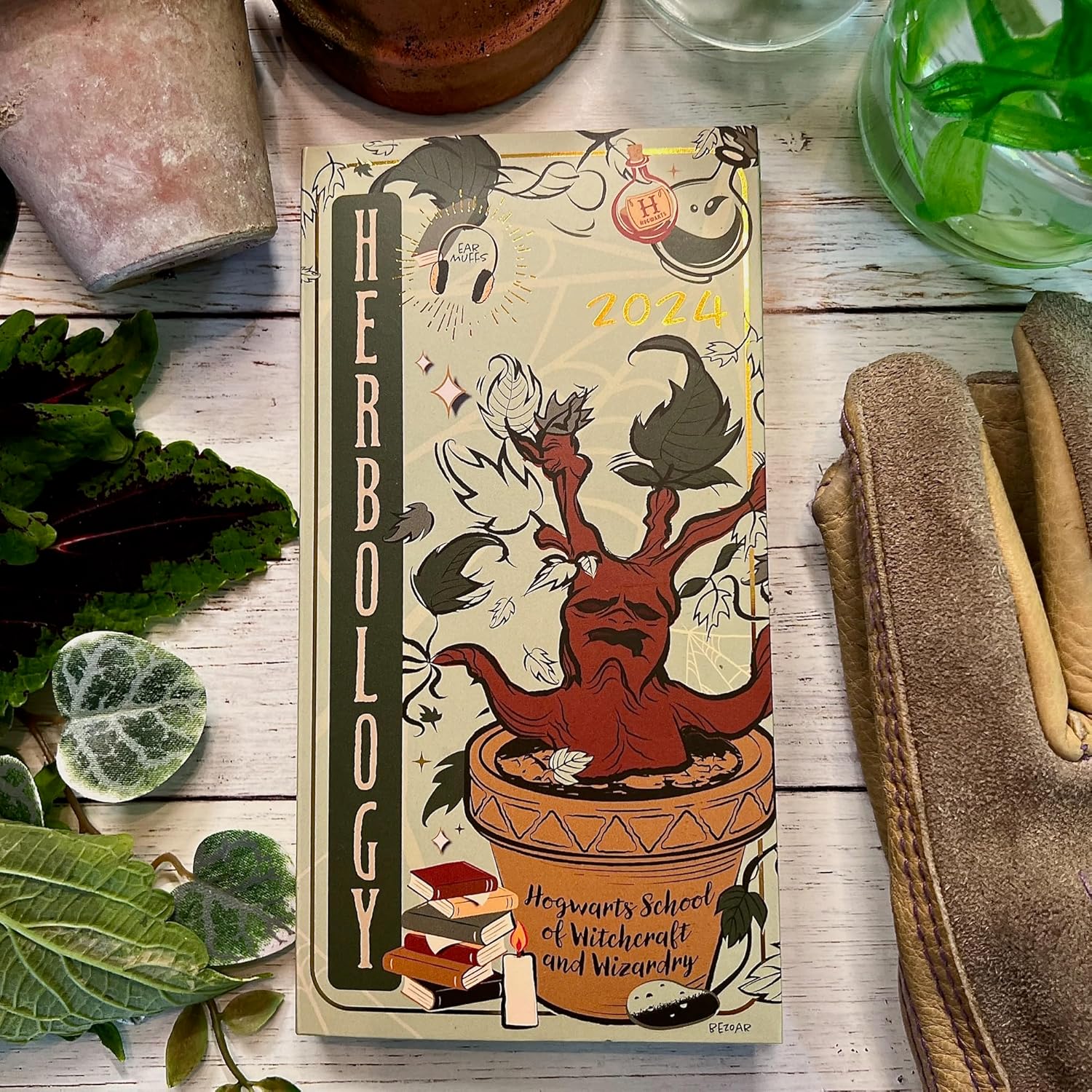 Conquest Journals Harry Potter 2024 – Agenda de bolsillo con fecha de herbología, formato horizontal, encuadernado perfecto, 6.5 x 3.5 pulgadas